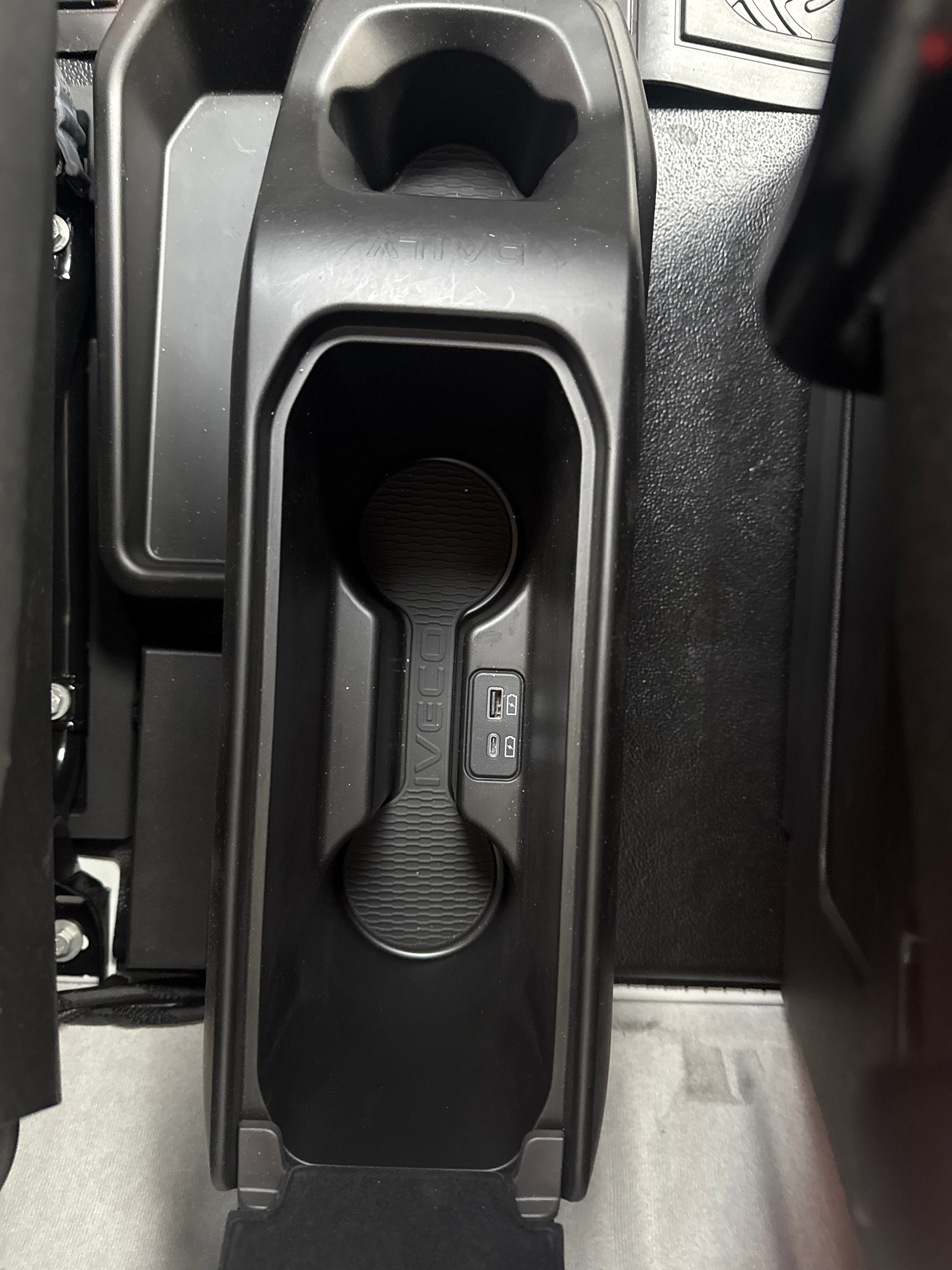 IVECO 35 S 18H V-image-17