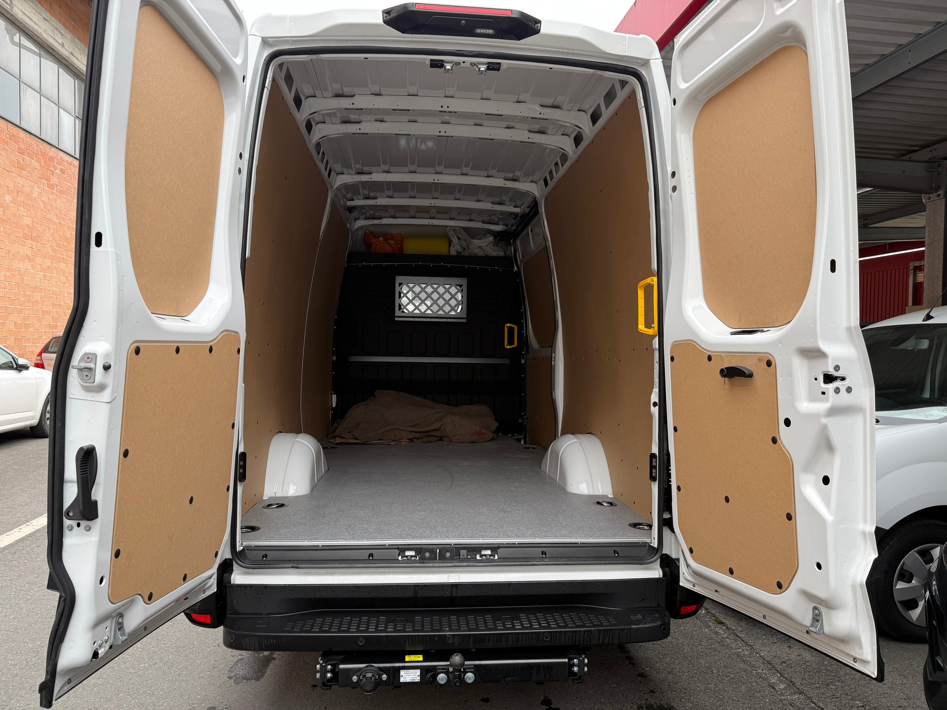 IVECO 35 S 18H V-image-2
