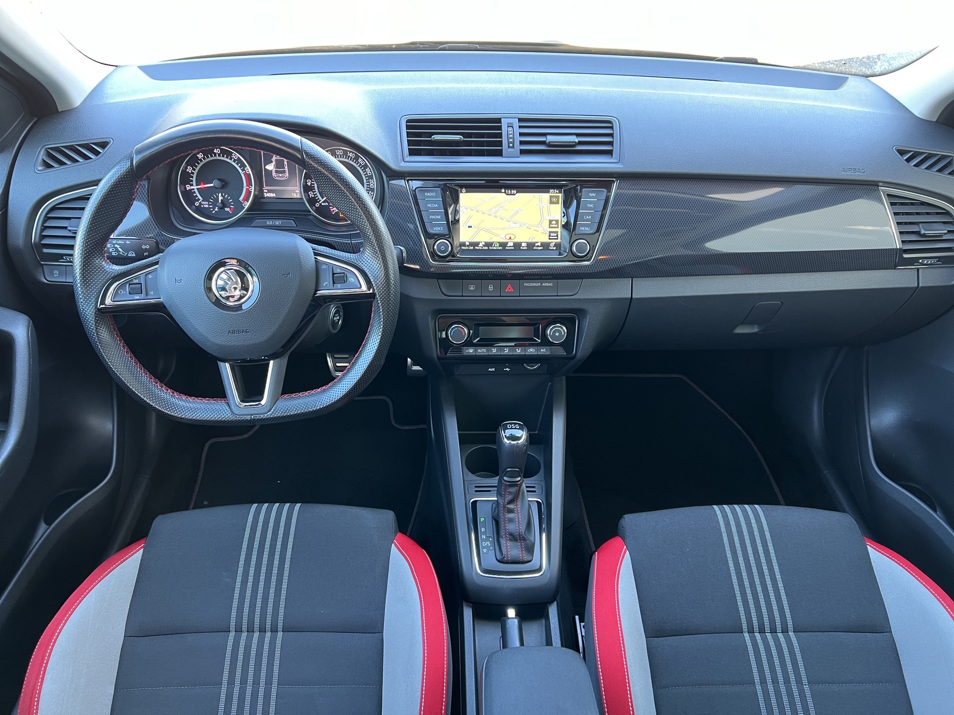 SKODA Fabia 1.0 TSI Monte Carlo DSG-image-8