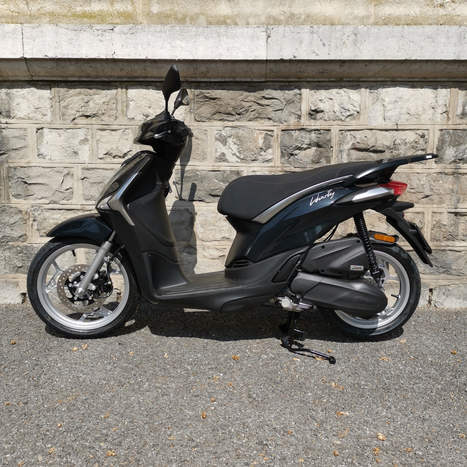 PIAGGIO Liberty 50 (45km/h)-showroom-element-2