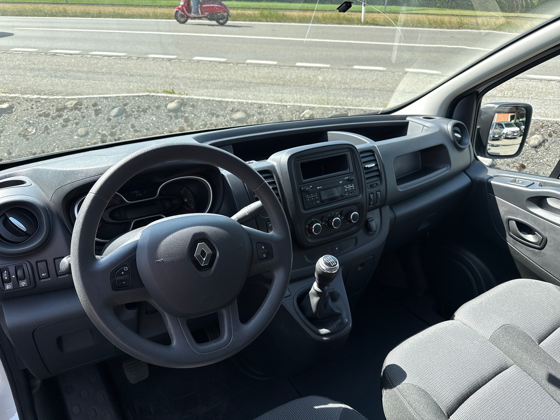RENAULT Trafic 2.0 dCi 120 3.0t Access L2H1 Lang-image-3