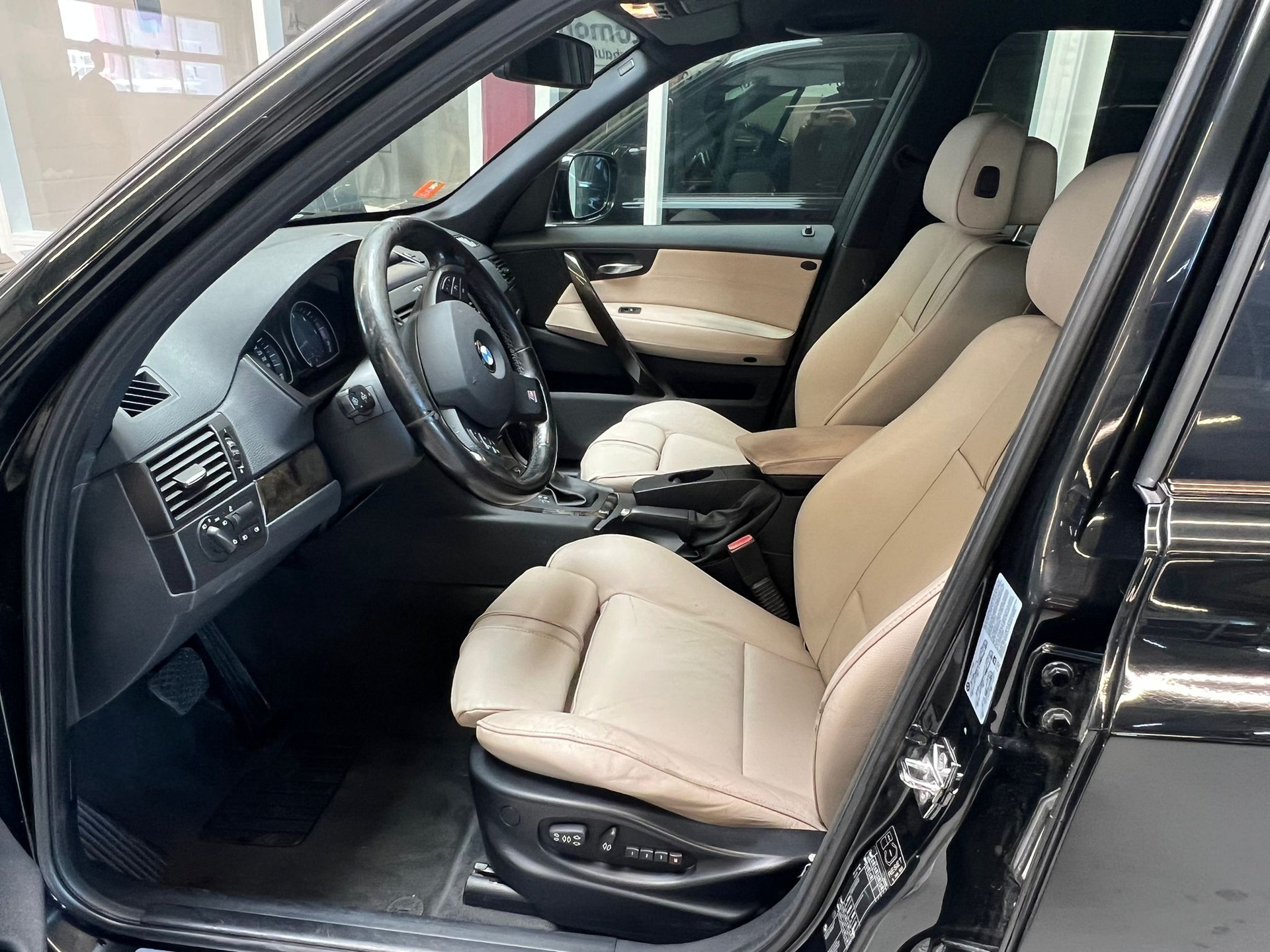 BMW X3 xDrive 30d (3.0d)-image-9