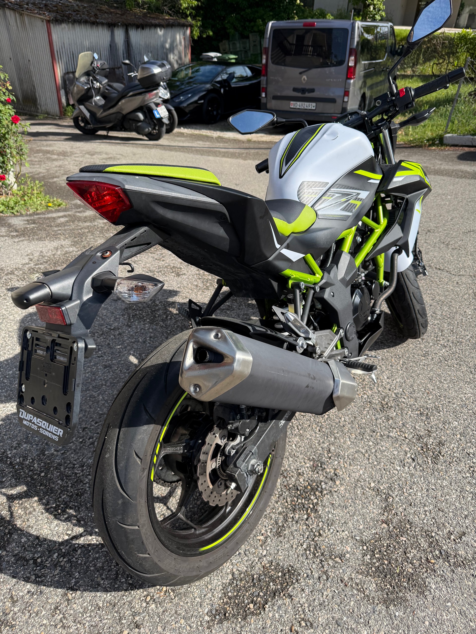 KAWASAKI Z 125-image-3
