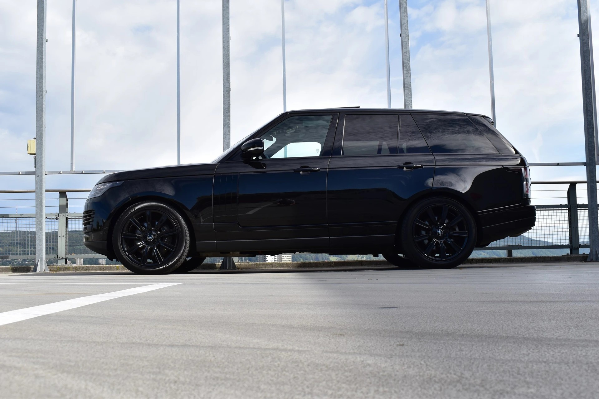 LAND ROVER RANGE ROVER 2.0 Si4 P400e PHEV VOGUE BLACK AUTOMATIC l 404 PS-showroom-element-3