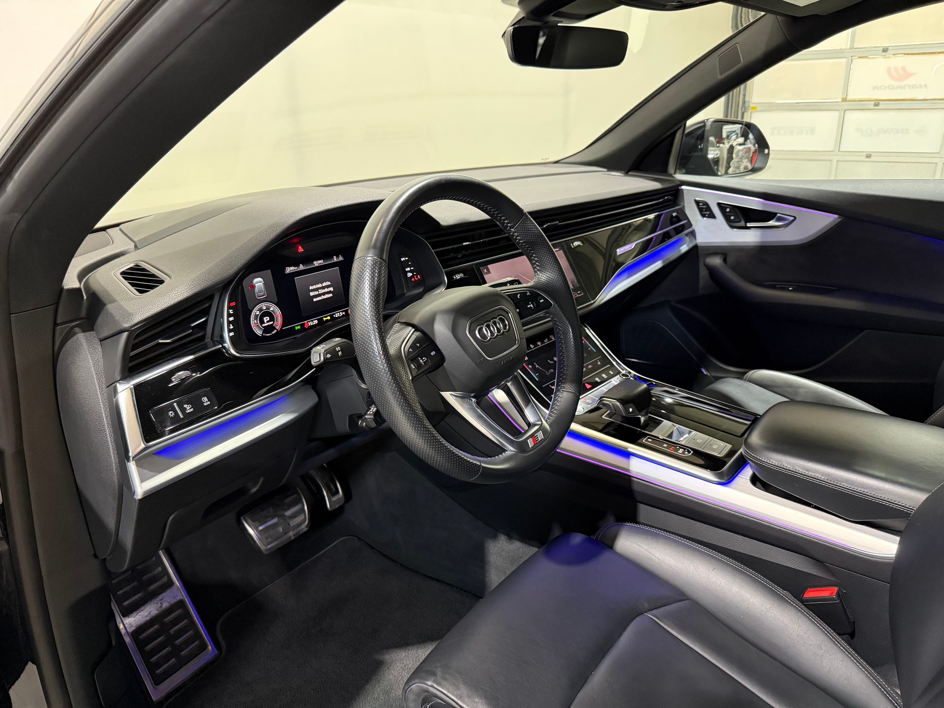 AUDI Q8 50 TDI S Line quattro tiptronic-image-12