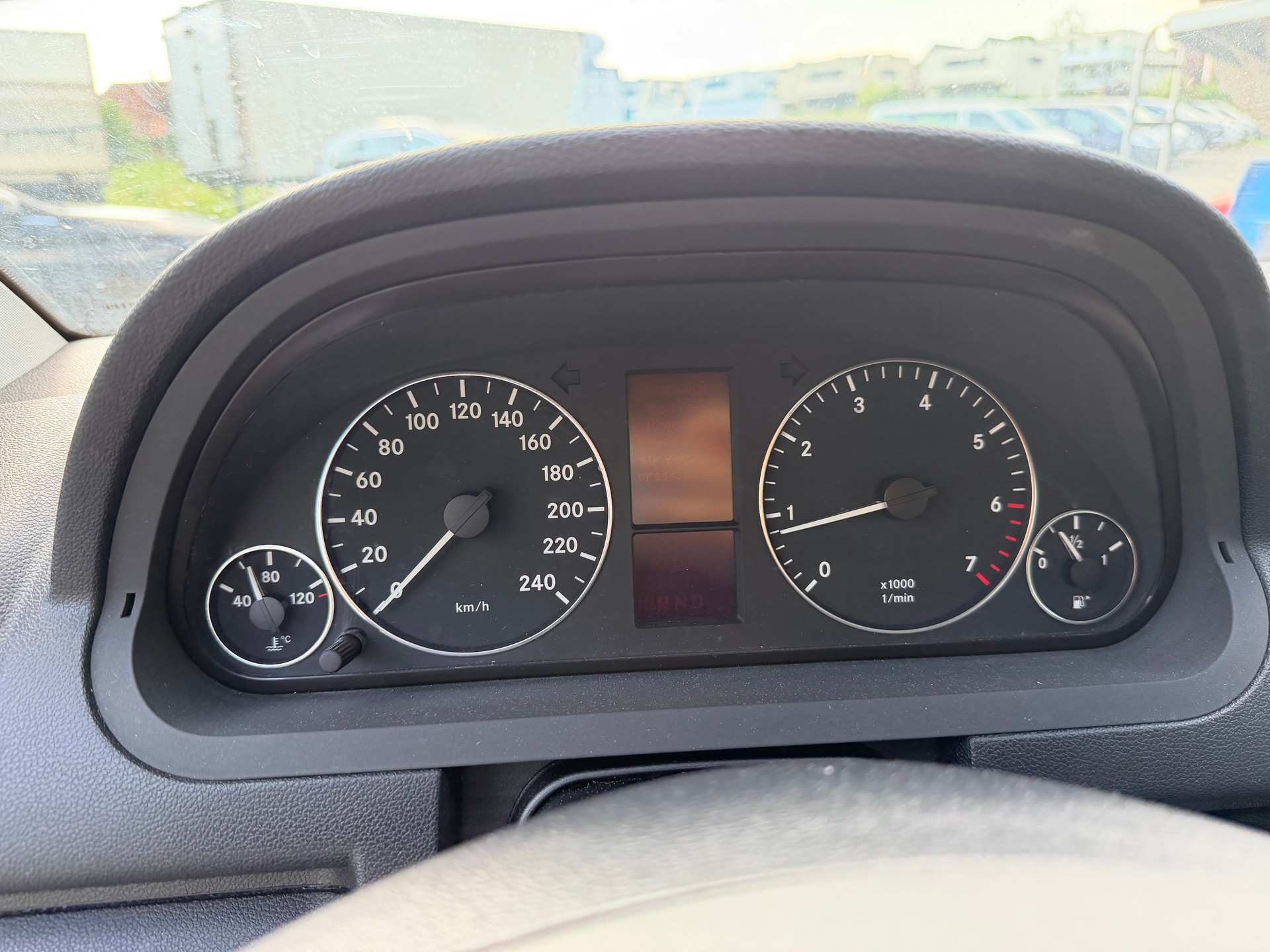 MERCEDES-BENZ A 170 Elégance-image-8
