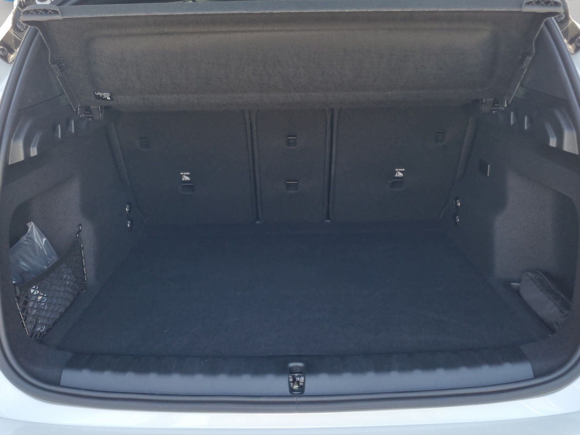 BMW iX1 xDrive 30 M Sport Pro-image-19