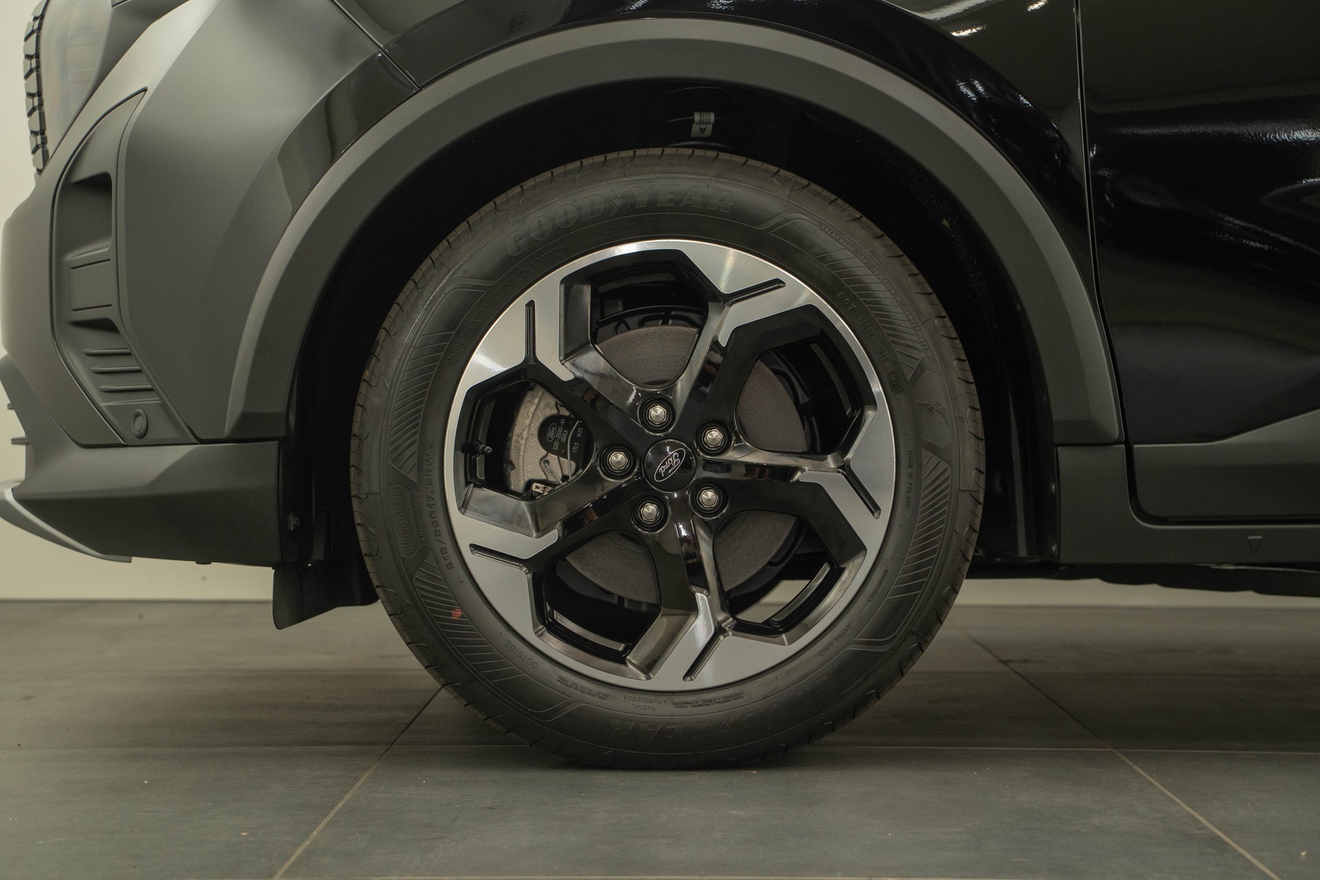 FORD E-Tourneo Courier Active-image-15