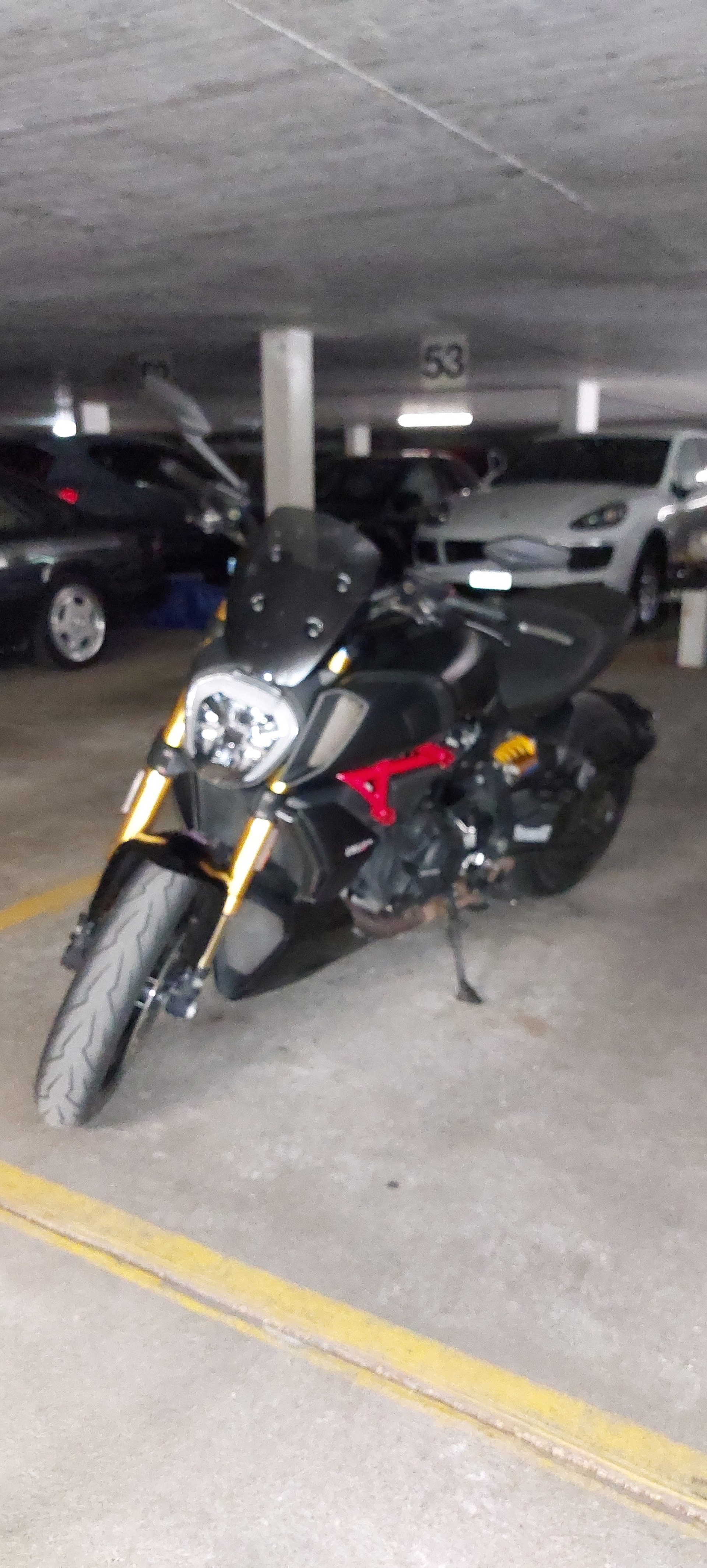 DUCATI Diavel 1260S-image-3