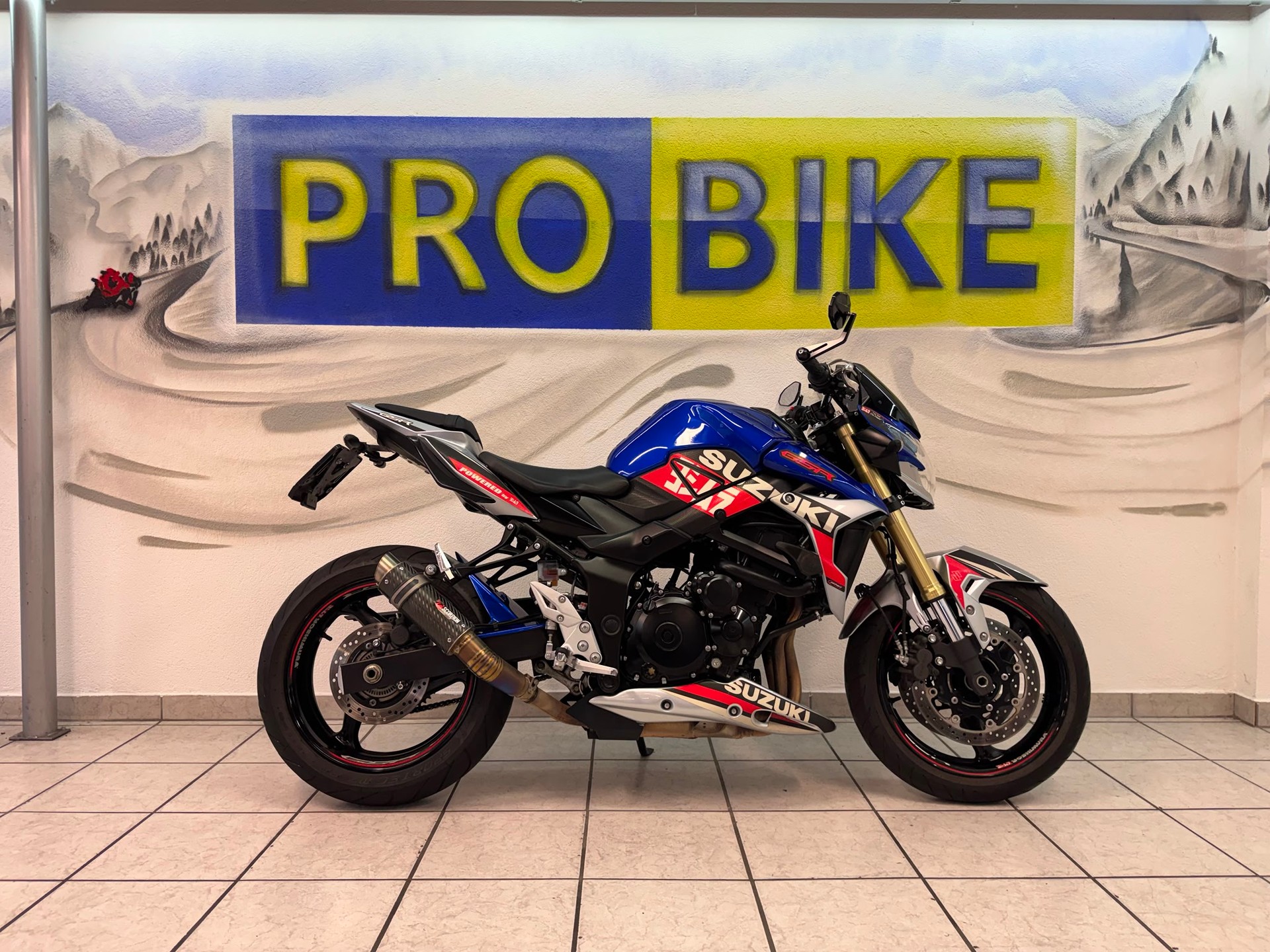 SUZUKI GSR 750 ABS edition-image-1