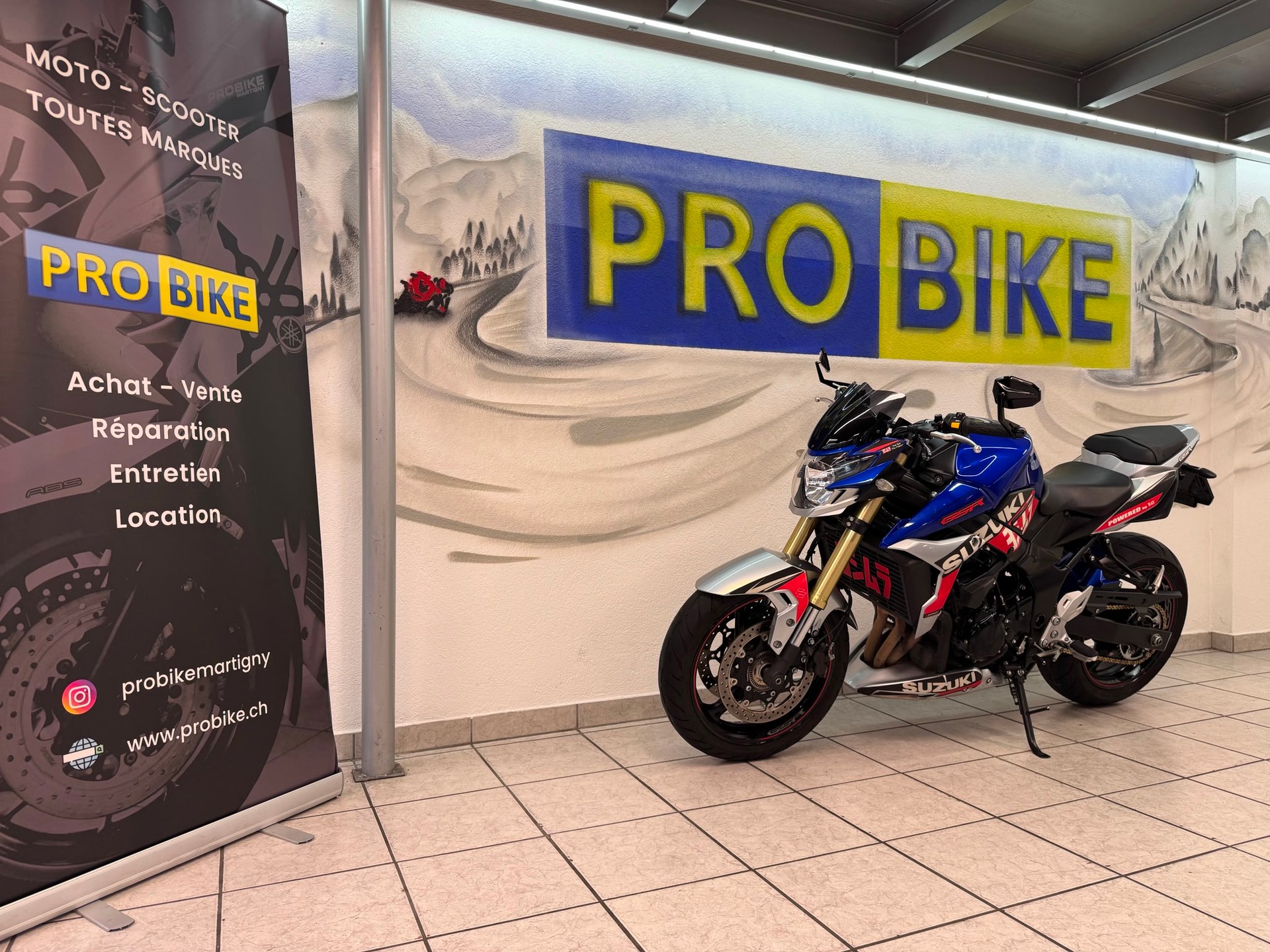 SUZUKI GSR 750 ABS edition-image-5