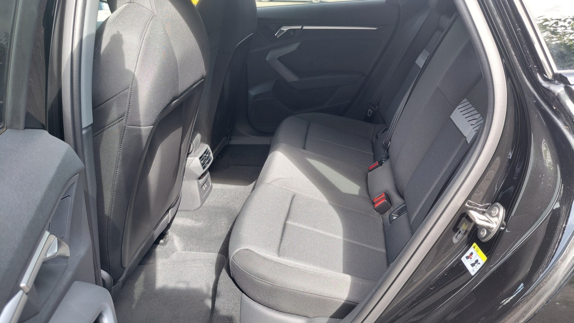 AUDI AUDI AUDI A3 Sportback 1.5 45 TFSI Plug-in-Hybrid S Line S-Tronic-image-9