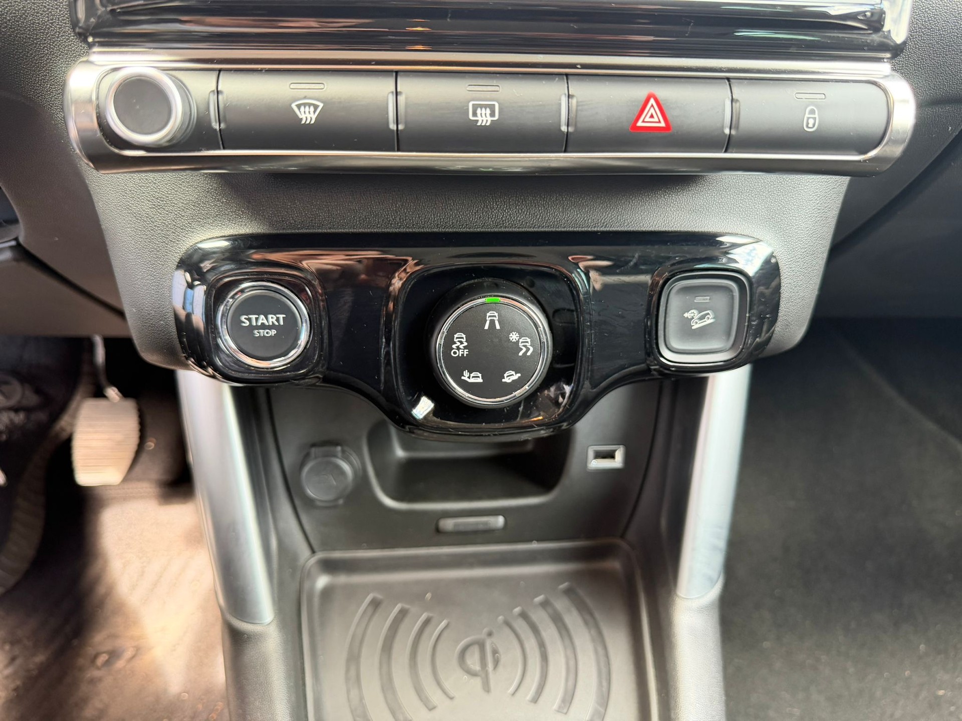CITROEN C3 Aircross 1.5 BlueHD Feel-image-16
