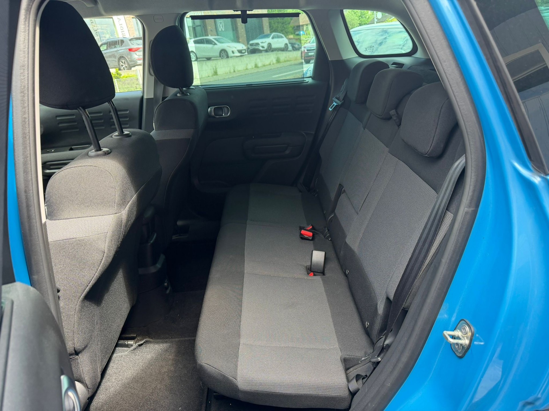 CITROEN C3 Aircross 1.5 BlueHD Feel-image-11