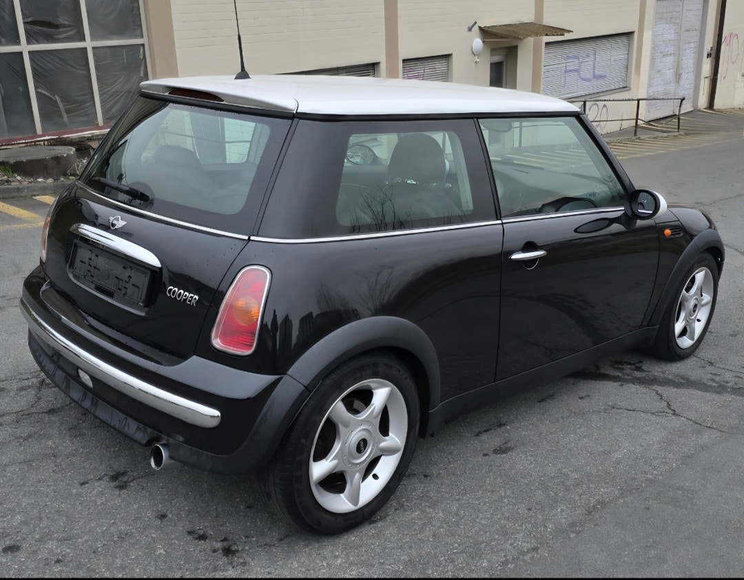 MINI Cooper-image-2