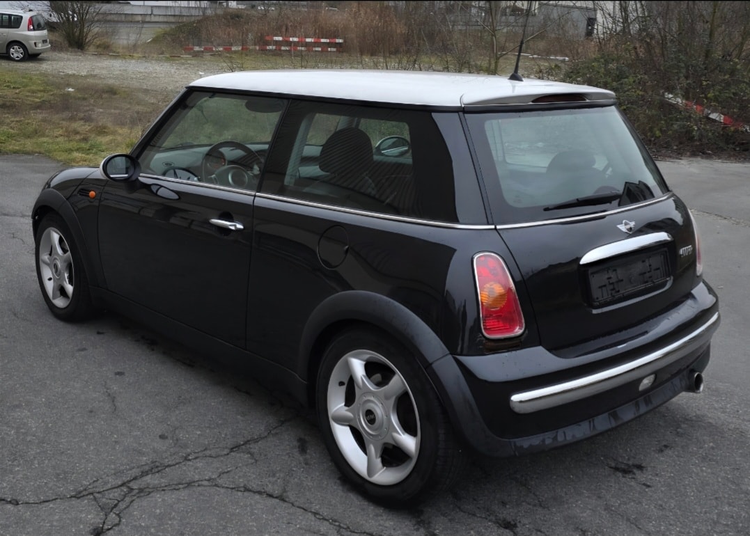 MINI Cooper-image-3