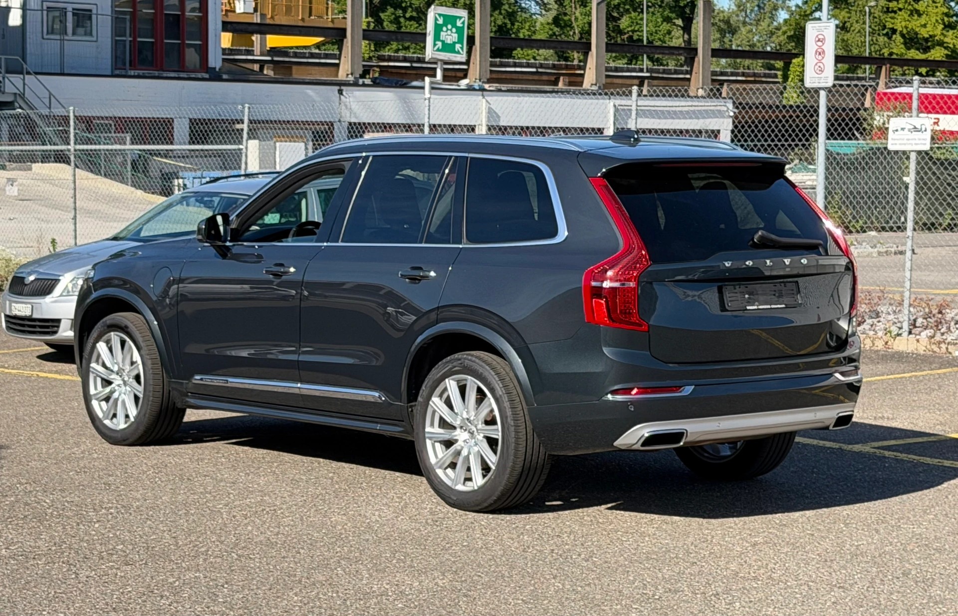 VOLVO XC90 T8 AWD Inscription Geartronic-image-2