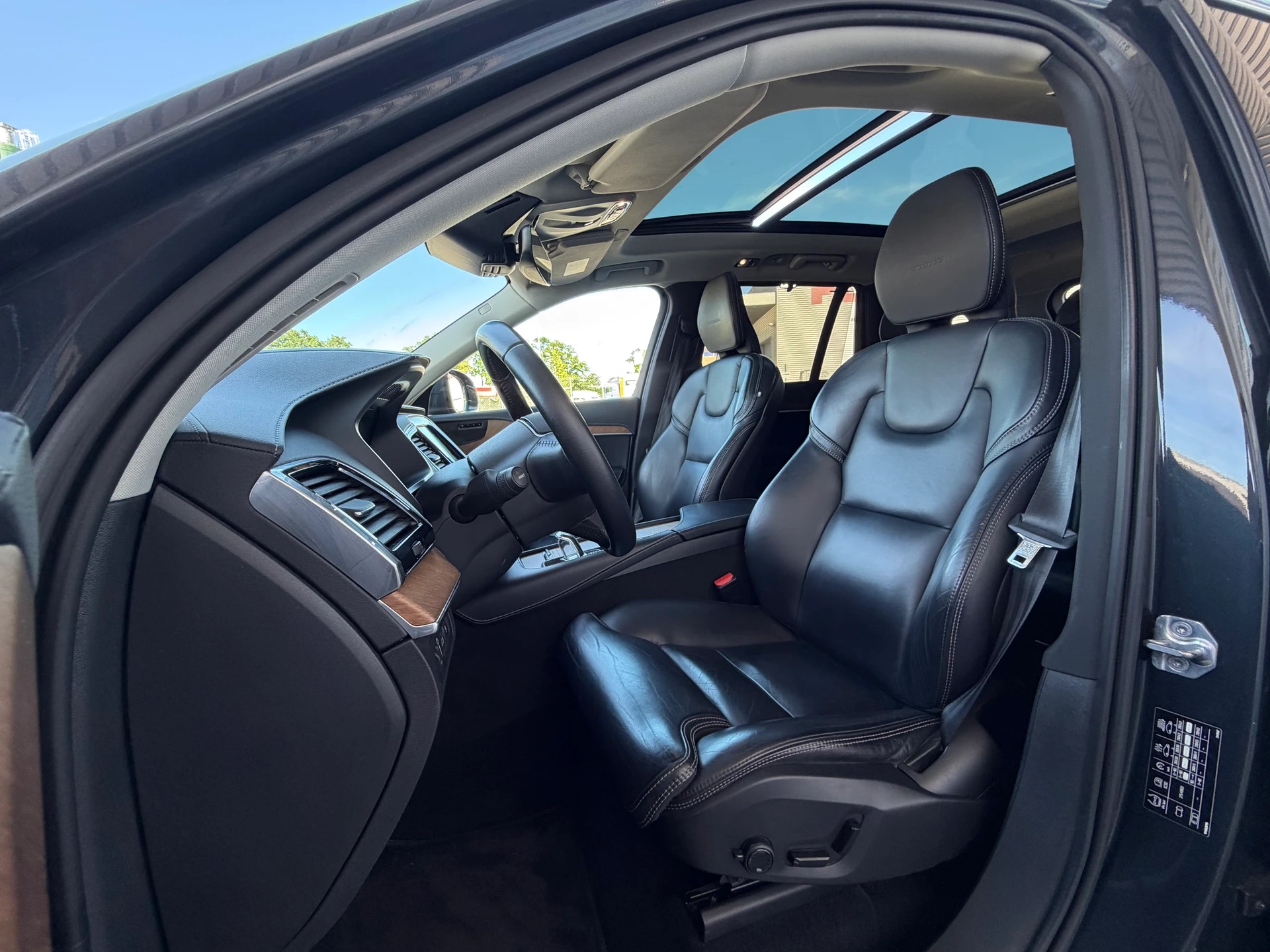 VOLVO XC90 T8 AWD Inscription Geartronic-image-6