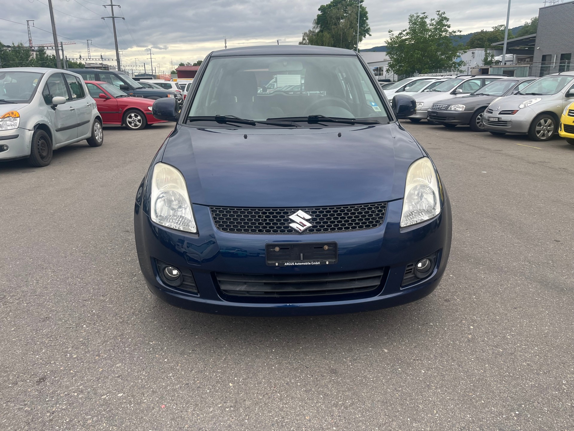 SUZUKI Swift 1.3i 16V GL Top 4x4