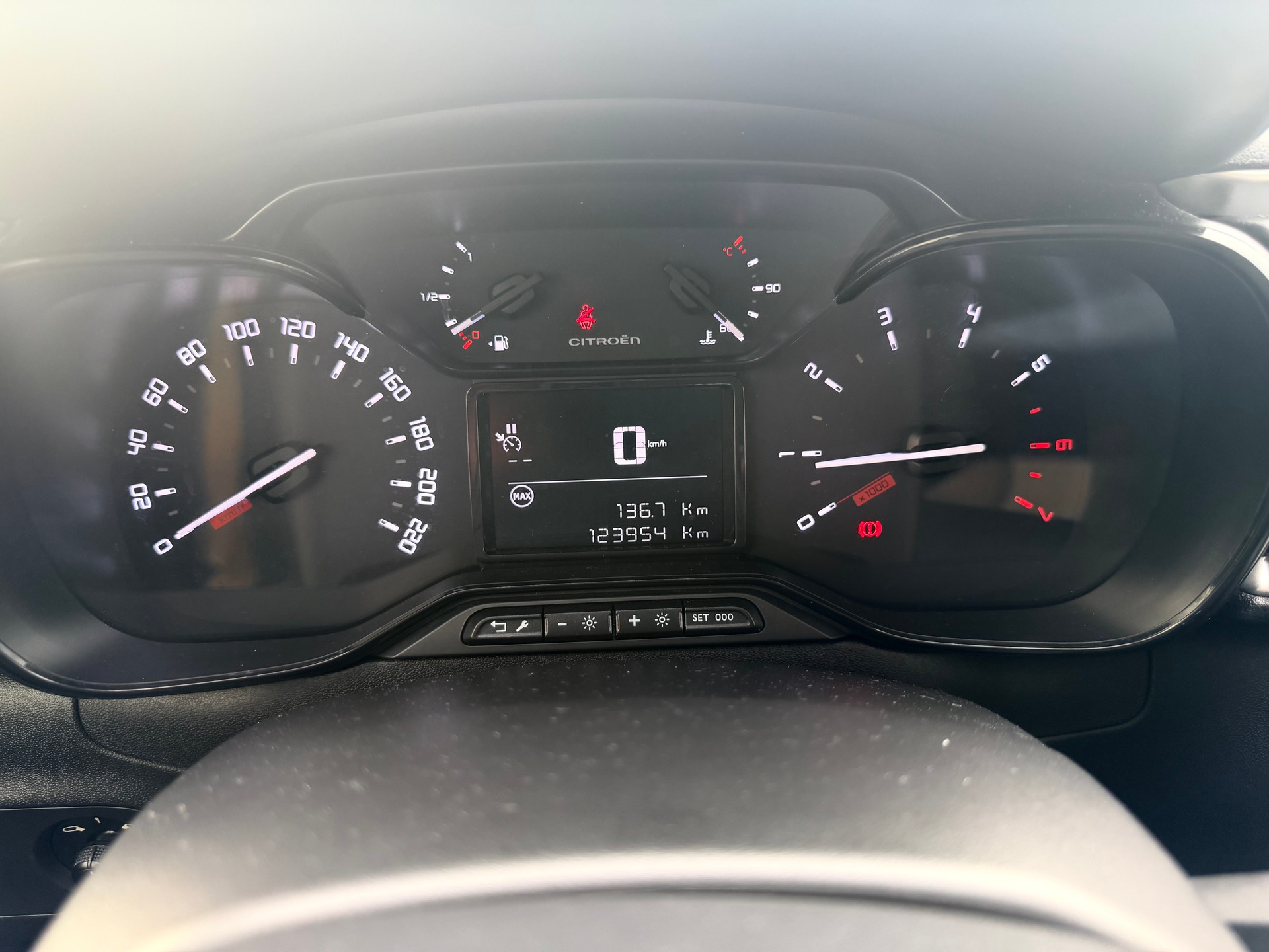 CITROEN C3 1.2i PureTech Feel-image-8