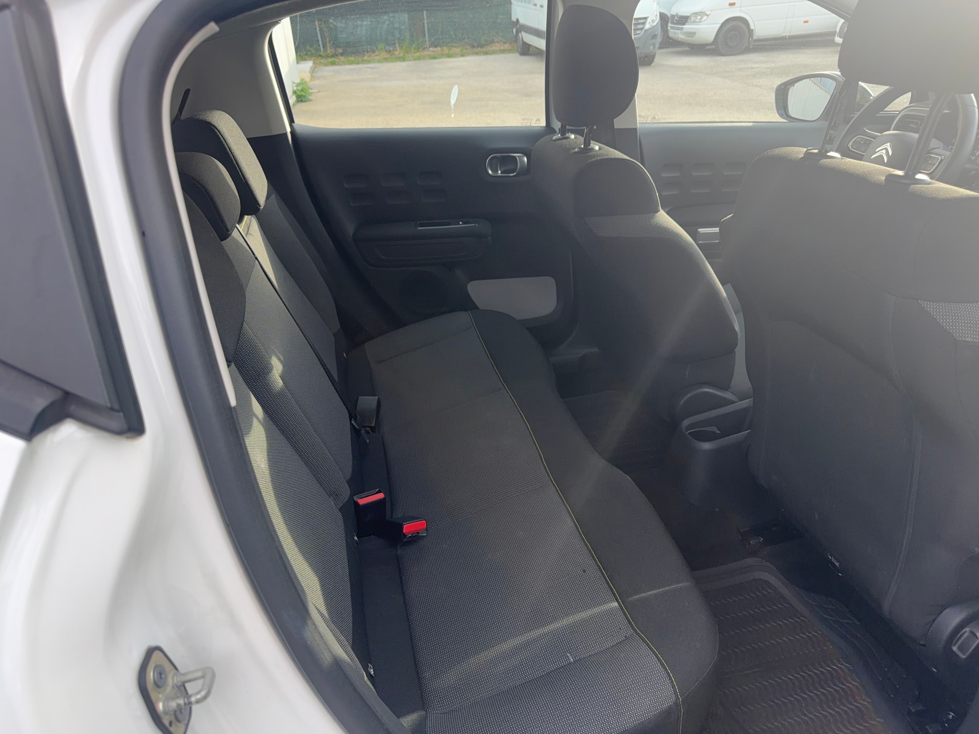 CITROEN C3 1.2i PureTech Feel-image-5