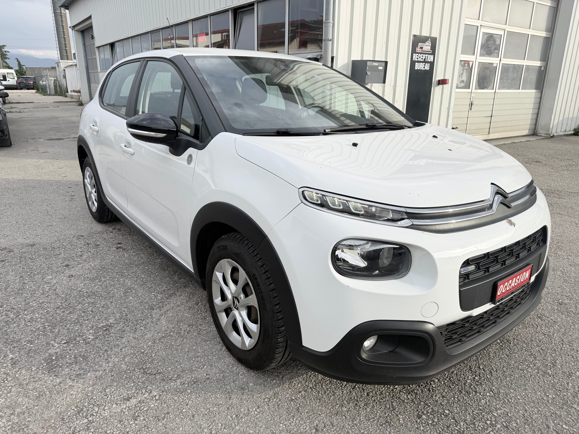 CITROEN C3 1.2i PureTech Feel-image-2