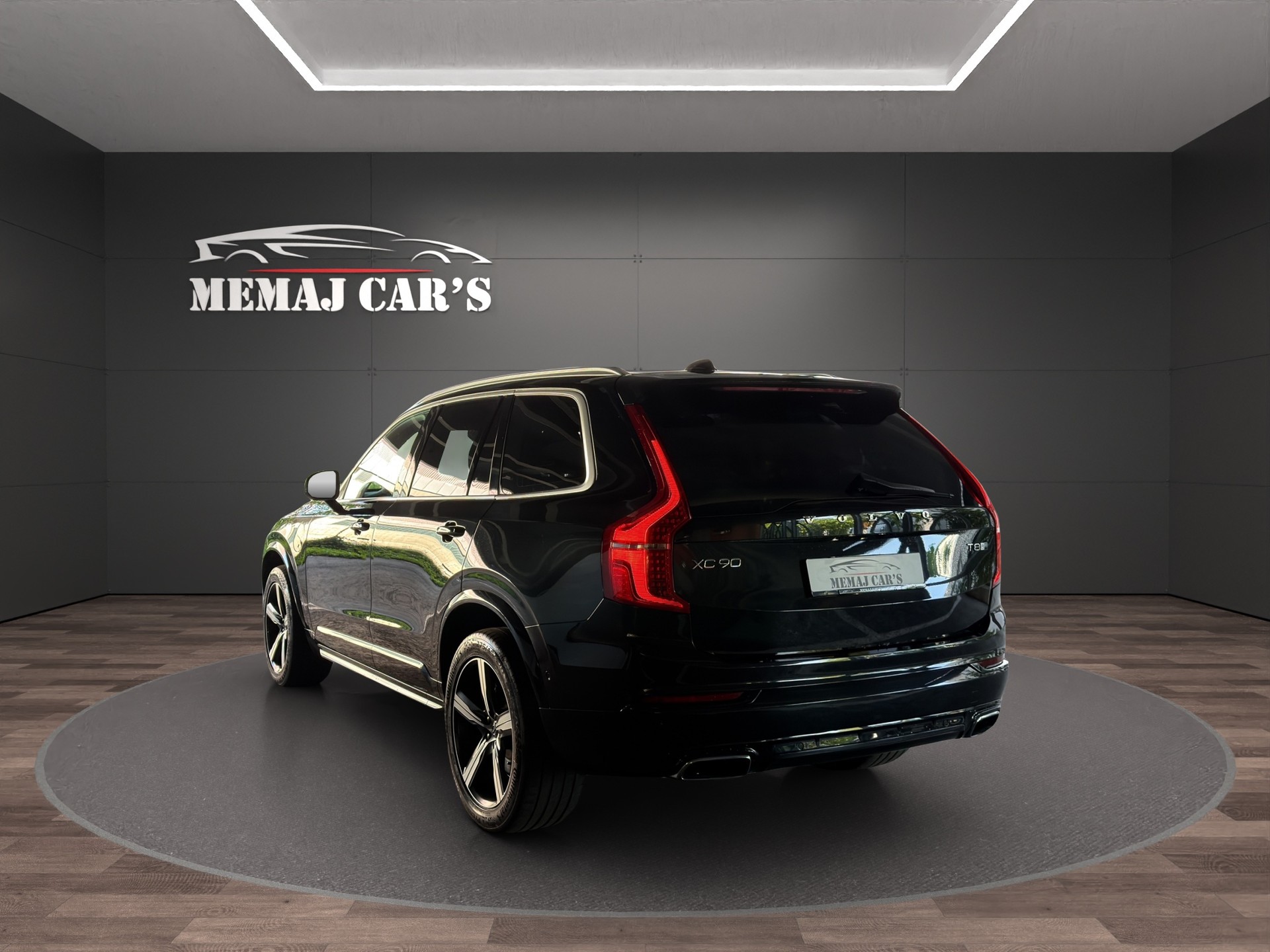 VOLVO XC90 T8 AWD R-Design Geartronic 7 Plätzer Pano-image-6