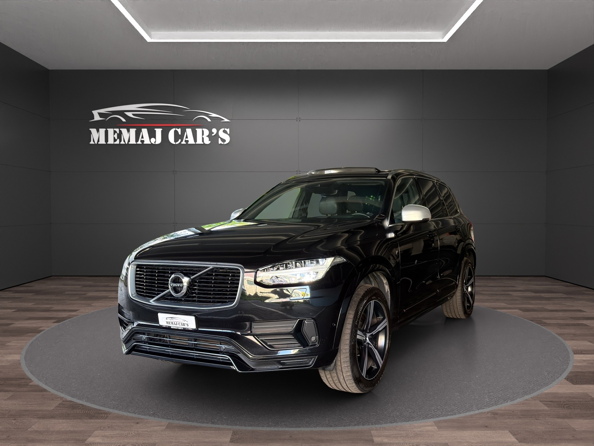 VOLVO XC90 T8 AWD R-Design Geartronic 7 Plätzer Pano-image-1