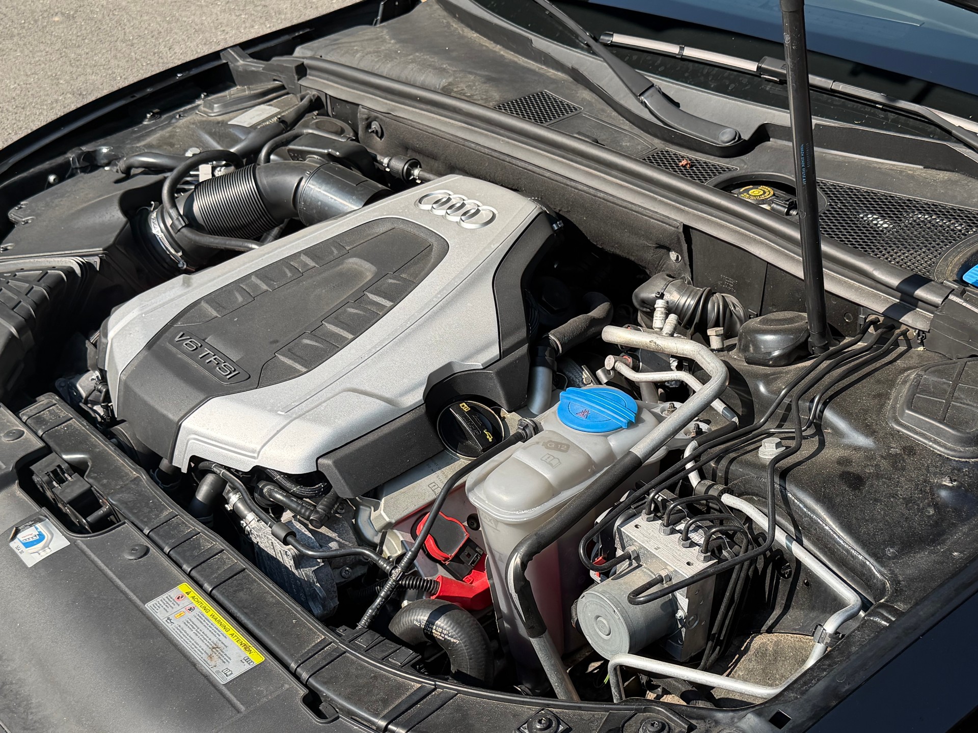 AUDI 3.0 V6 TFSI quattro S-Tronic-image-5