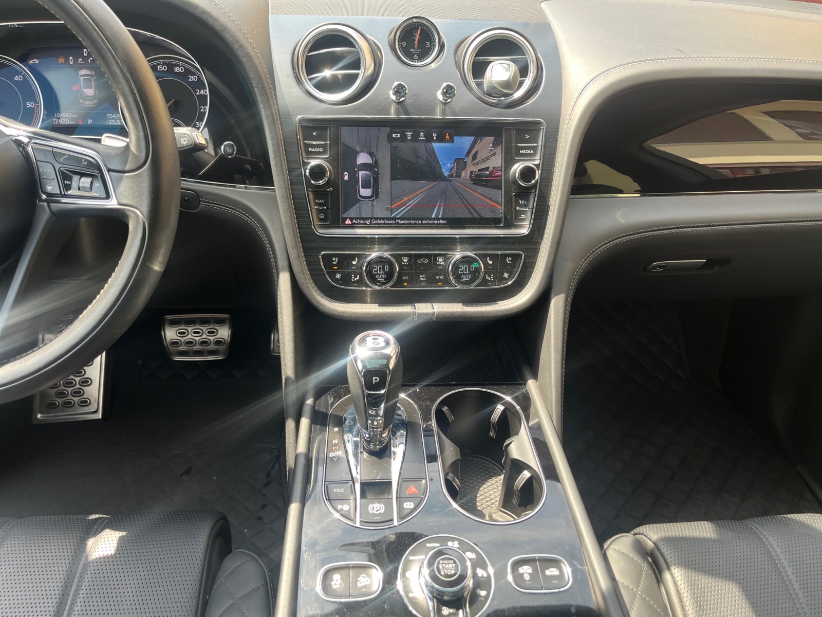 BENTLEY Bentayga V8 Diesel *Mulliner Spec*-image-9