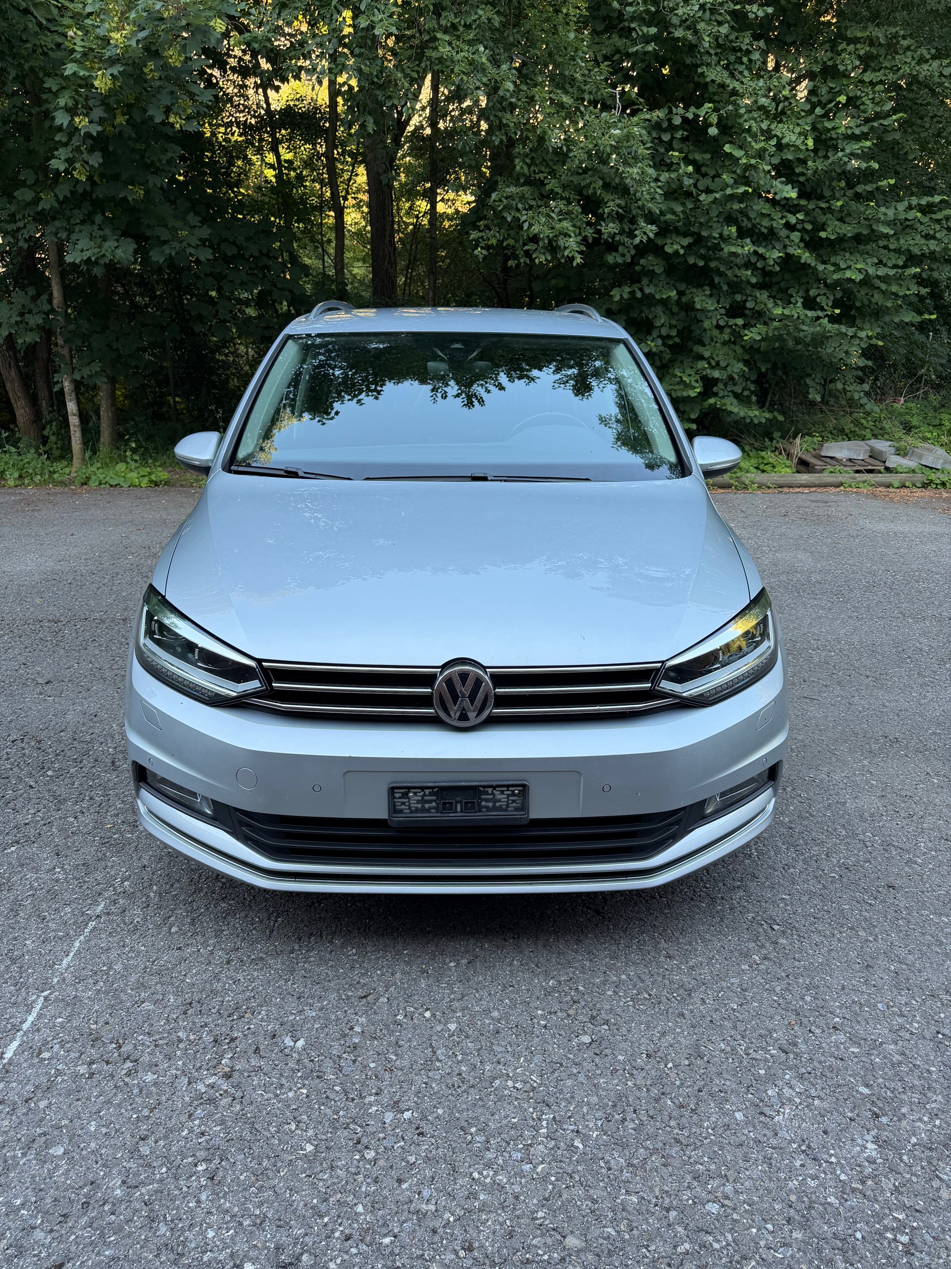 VW Touran 2.0 TDI BlueMotion Technology Highline DSG 7 Plätze