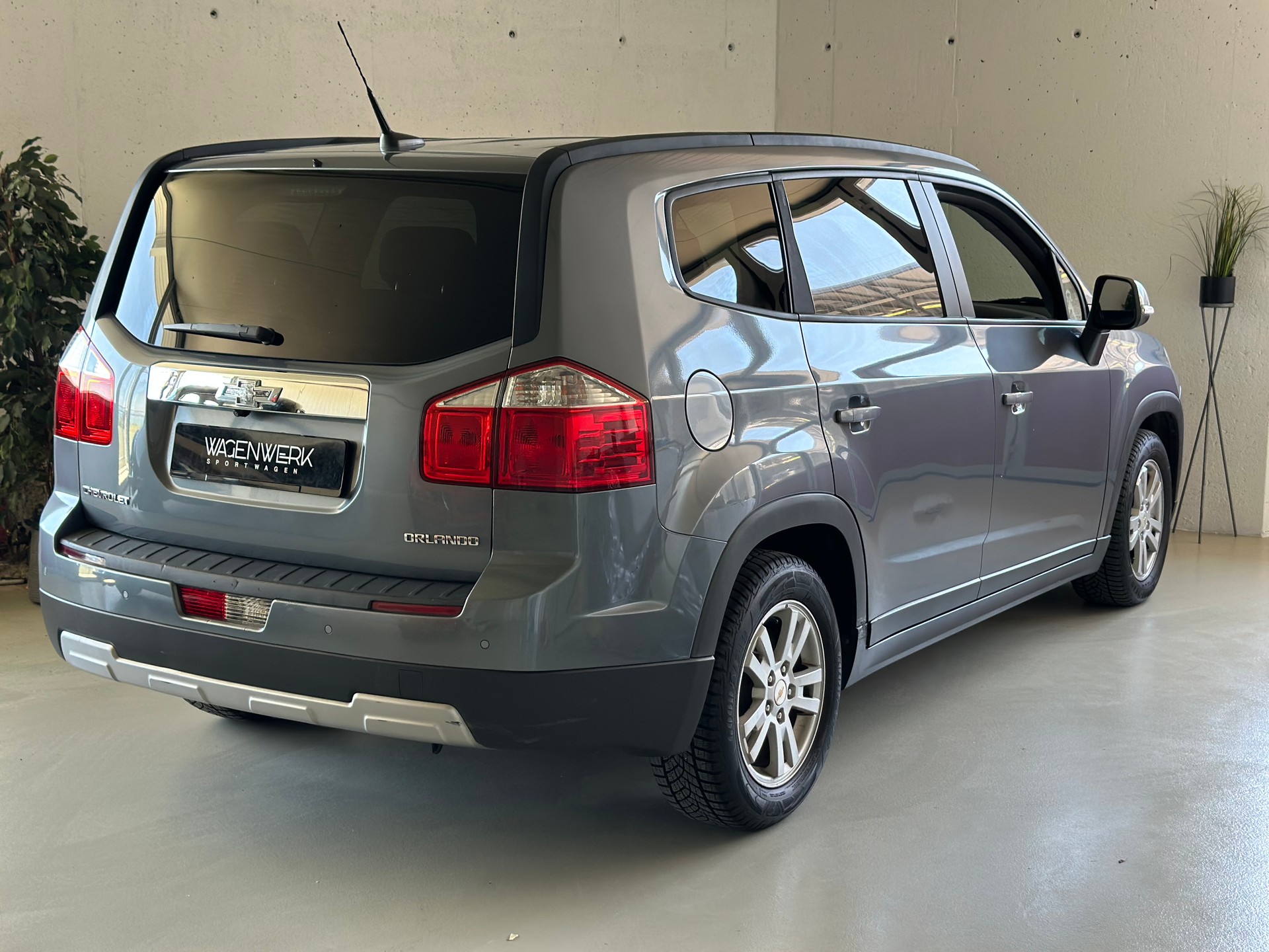 CHEVROLET Orlando 2.0 VCDi LTZ Automatic-showroom-element-3