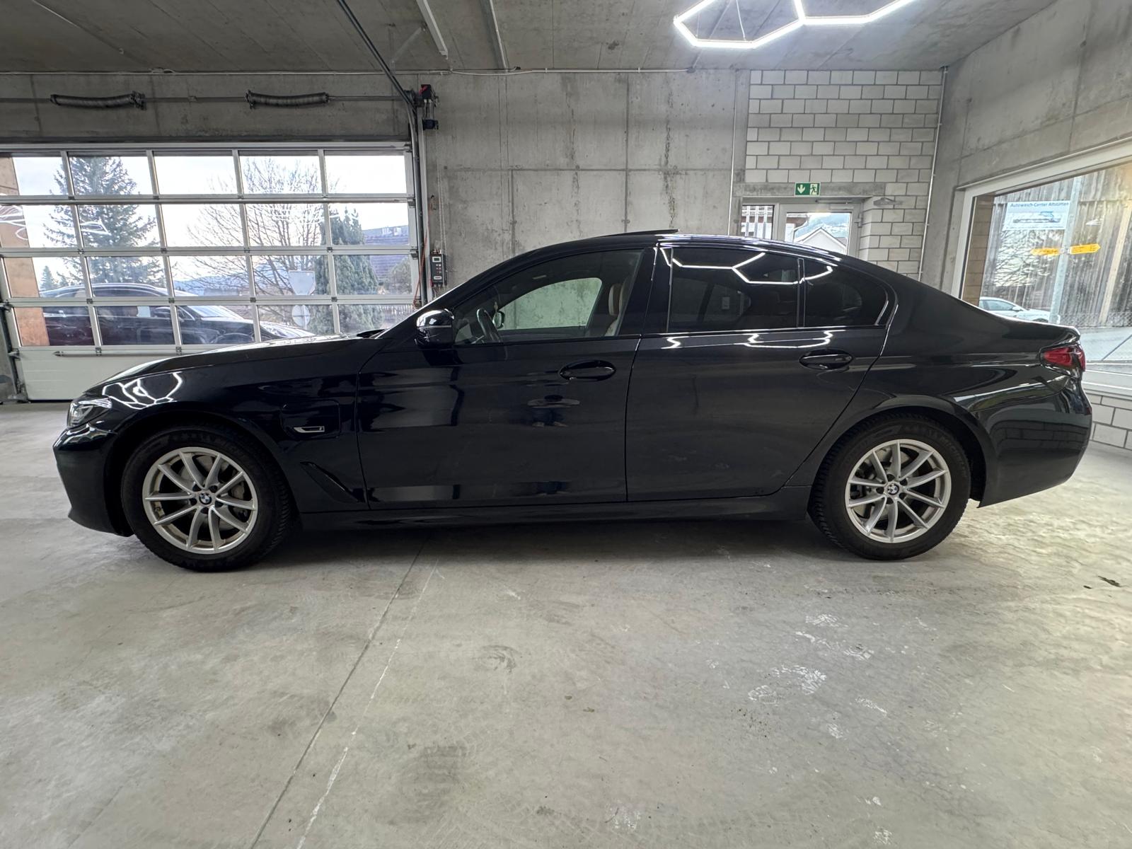 BMW 545e xDrive M Sport Pro Steptronic-showroom-element-2