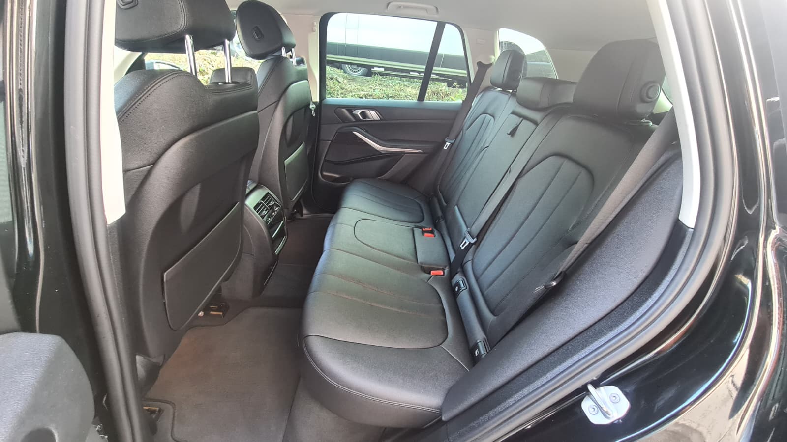 BMW X5 xDrive 48V 30d Steptronic ** 285 PS ** Voll-Leder ** Gr-Navi ** RF-Kamera ** Sitzmemory ** Sitzheizung ** Ab MFK & Service-image-18