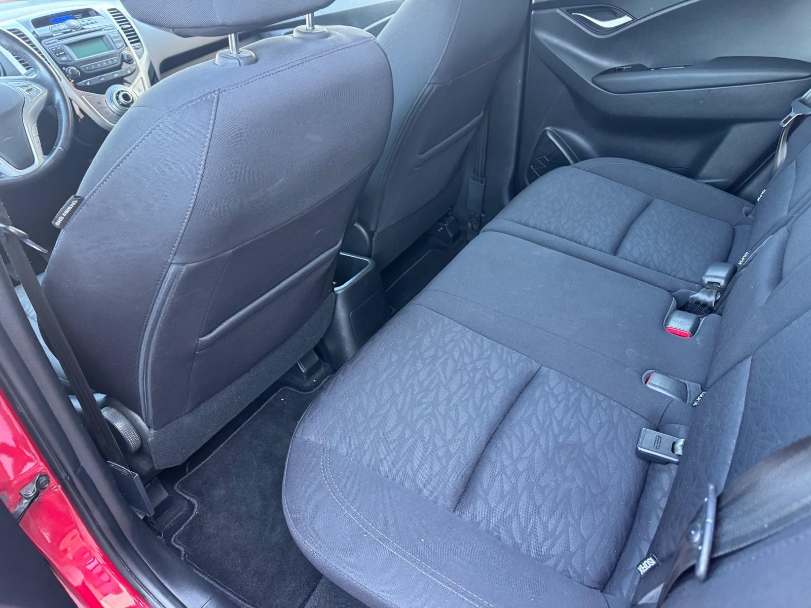 HYUNDAI iX20 1.6 CRDi Vertex-image-12