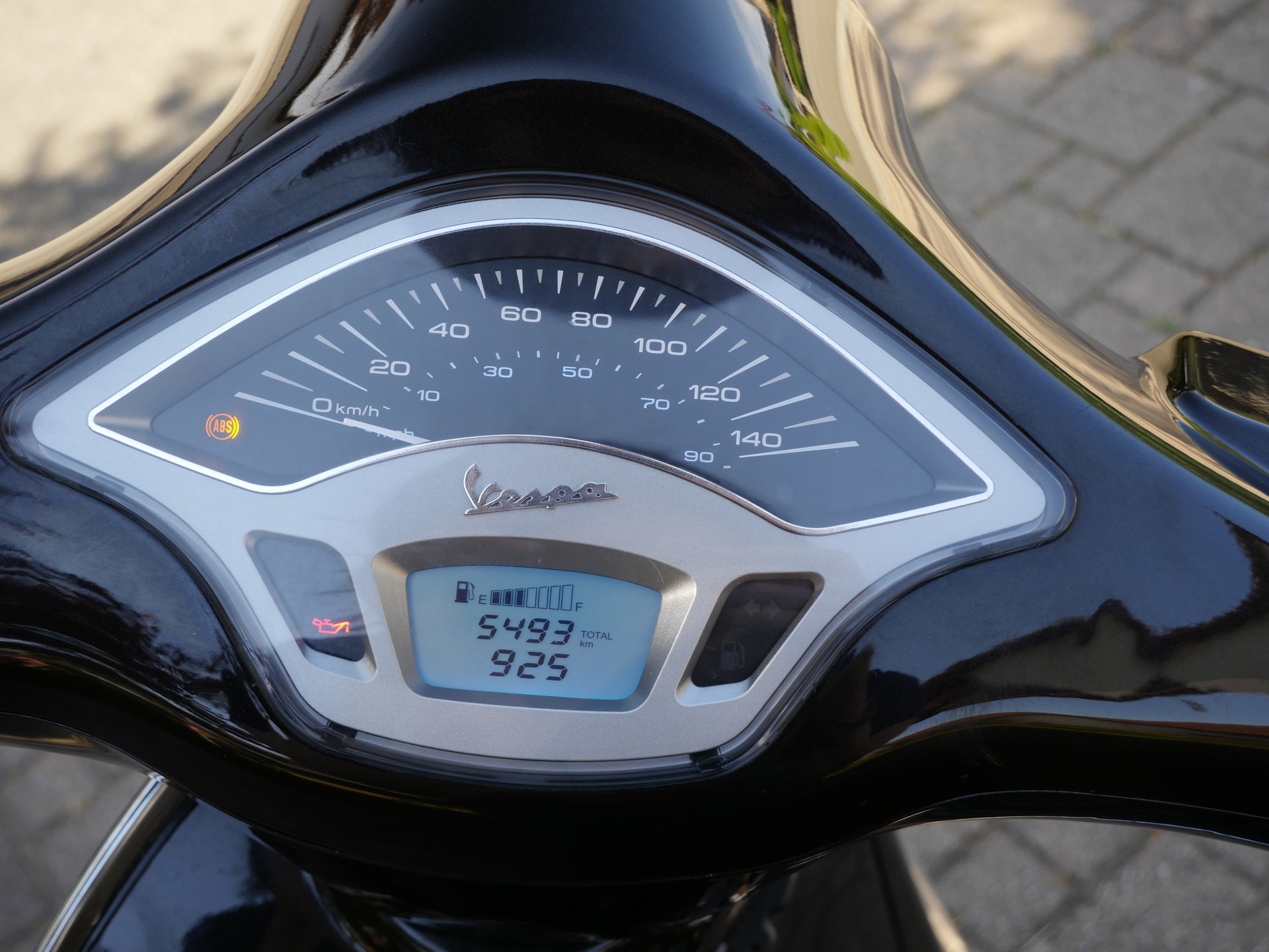 PIAGGIO Vespa 125 Primavera-image-2
