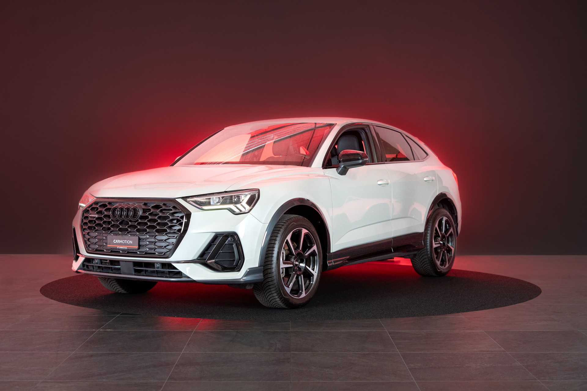 AUDI Q3 Sportback 2.0 45 TFSI S line quattro S-Tronic / CH-Fahrzeug / Rückfahrkamera / Ambientebeleuchtun