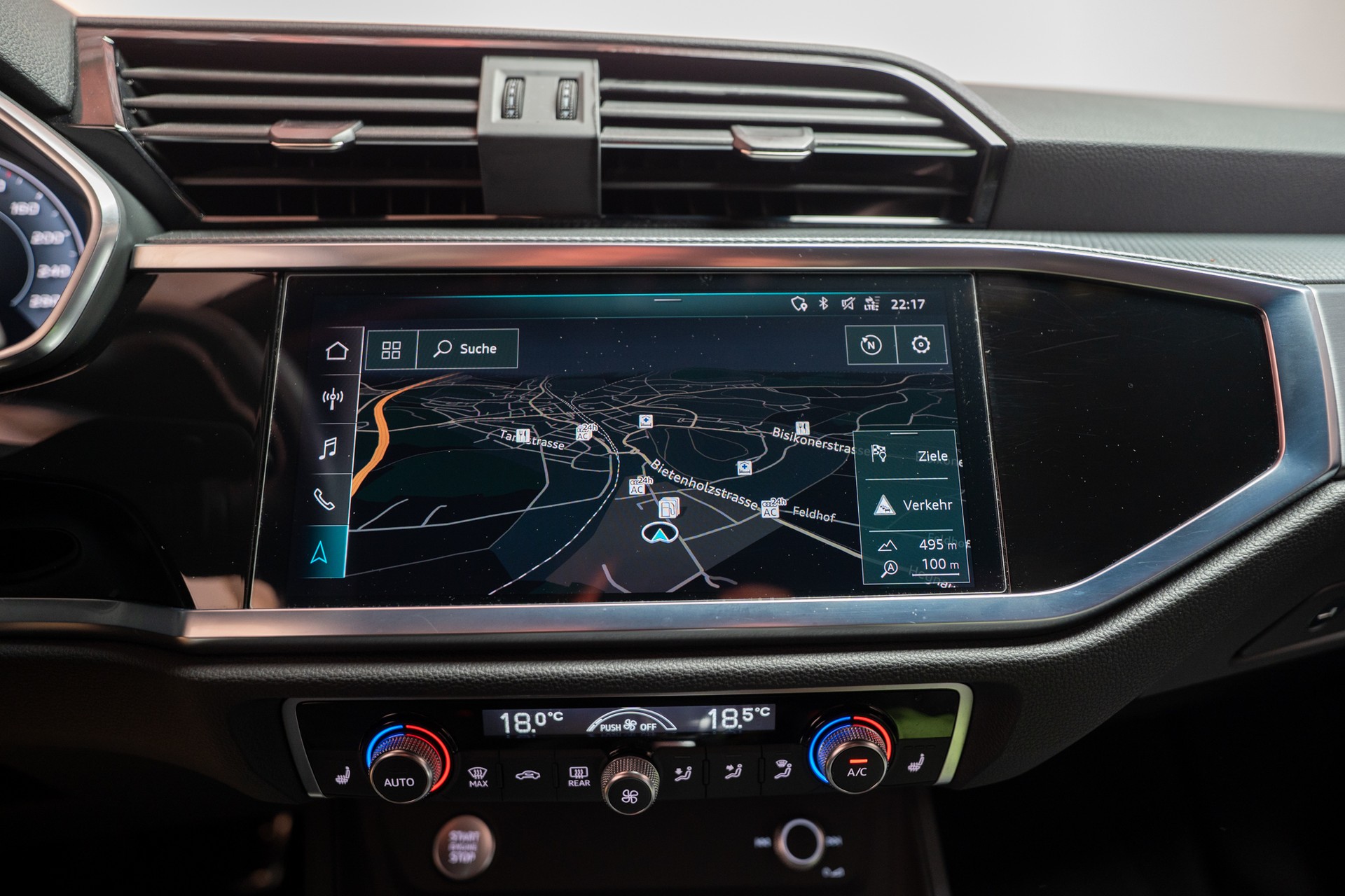 AUDI Q3 Sportback 2.0 45 TFSI S line quattro S-Tronic / CH-Fahrzeug / Rückfahrkamera / Ambientebeleuchtun-image-20