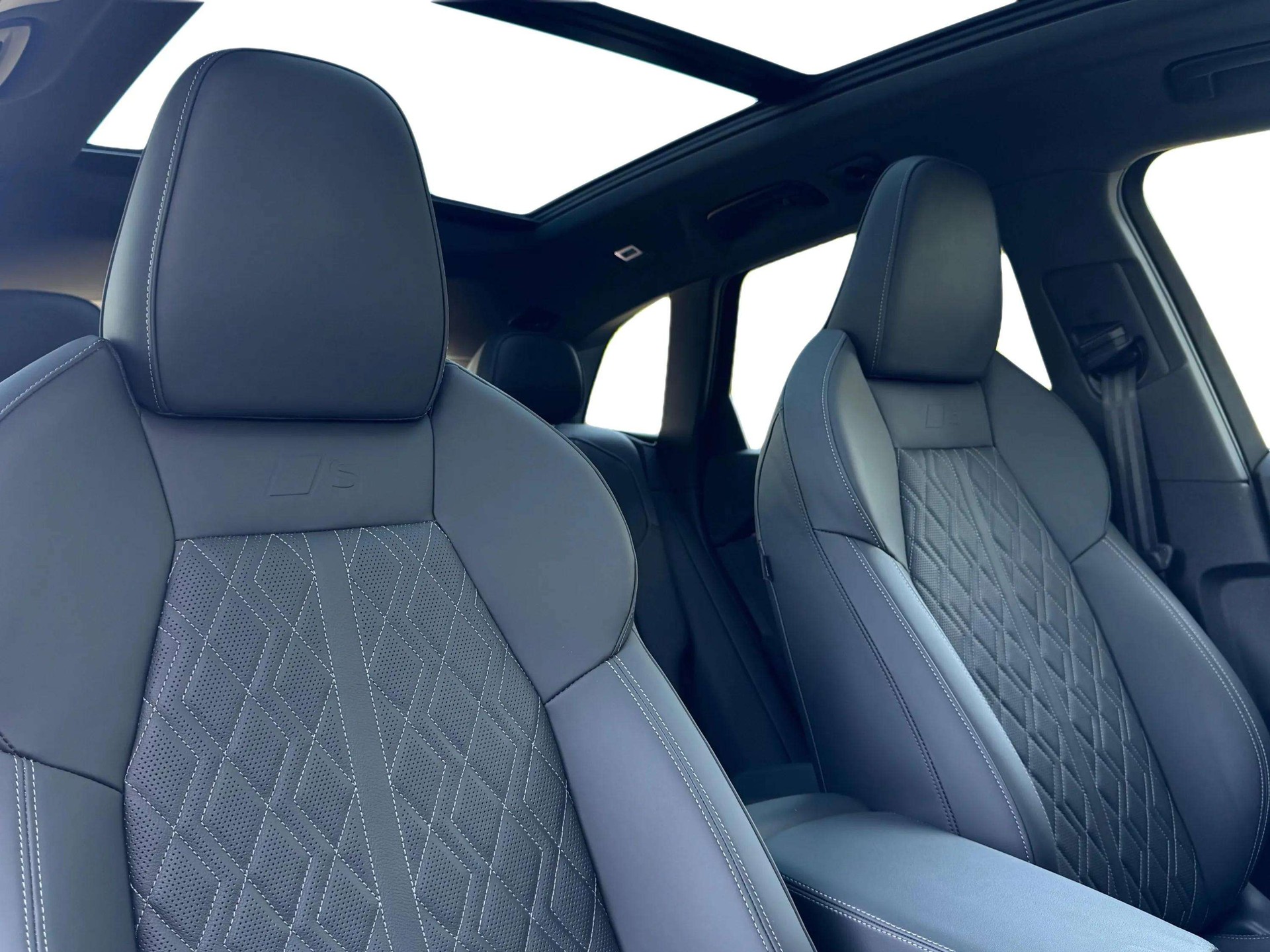 AUDI SQ5 TFSI quattro S-tronic-image-16