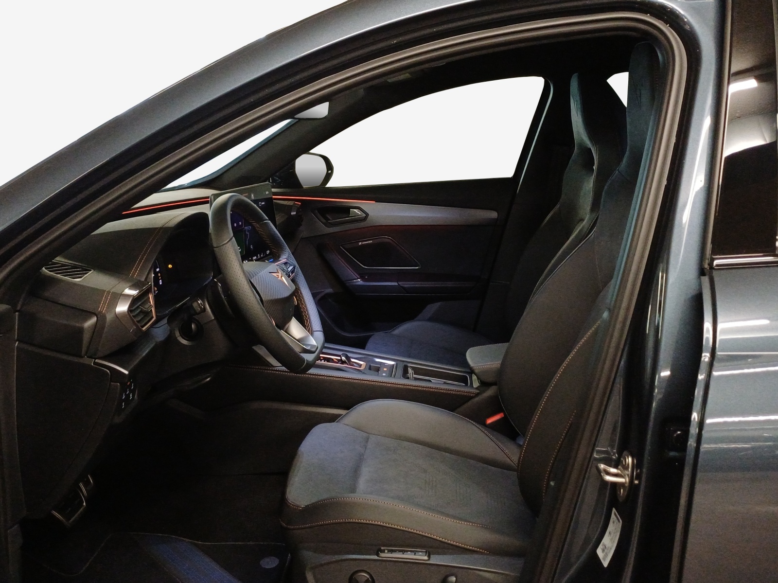 CUPRA Formentor 1.5 e-HYBRID pHEV DSG-image-7