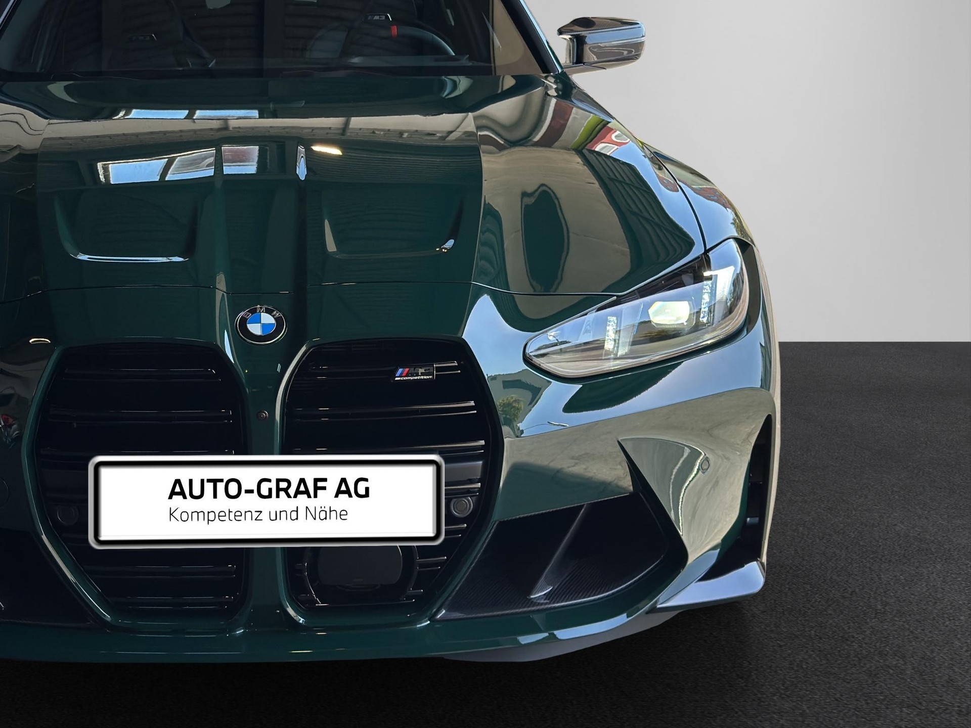 BMW M3 Competition xDrive Touring 'British Racing Green Individual'-image-8
