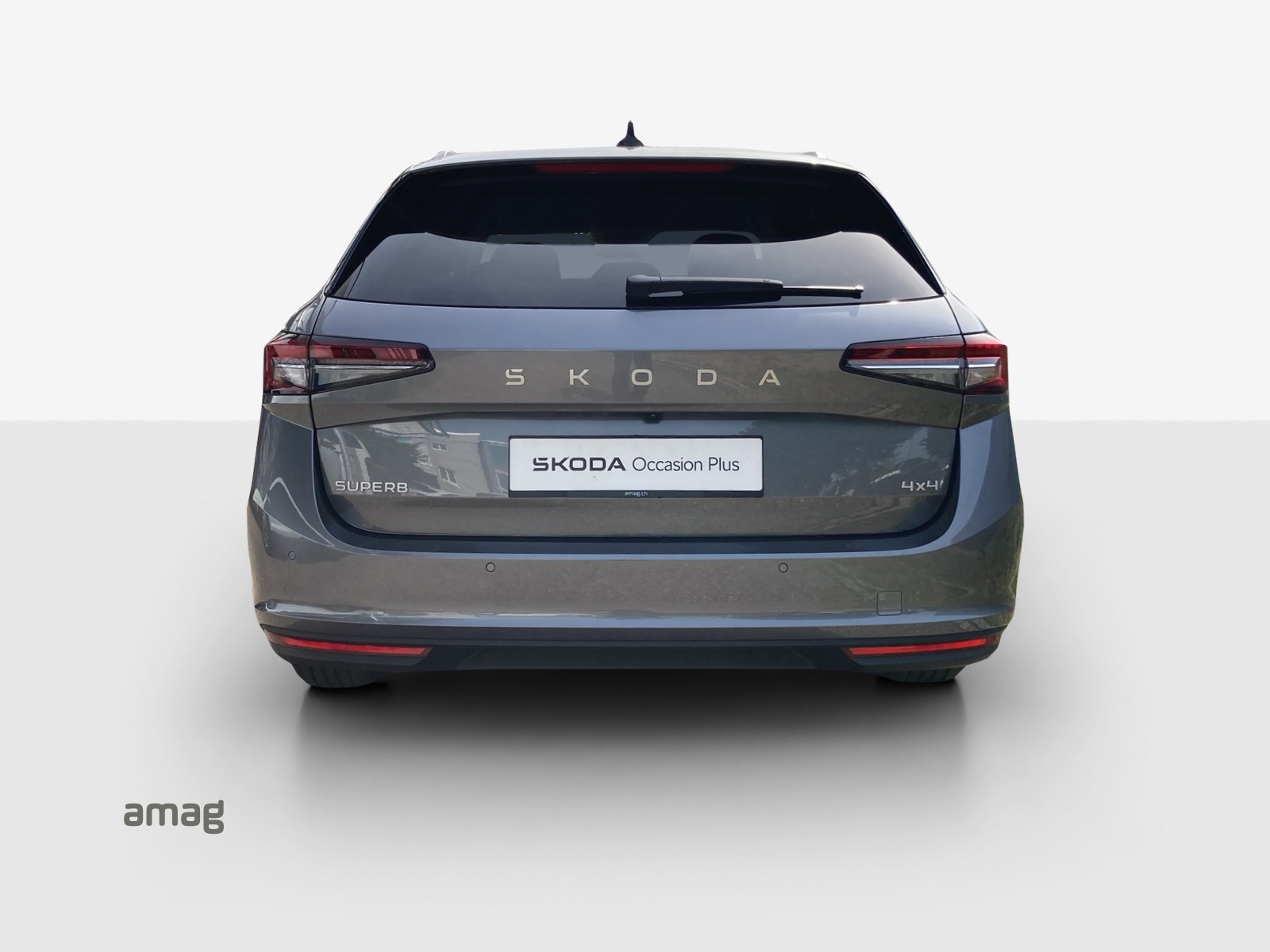 SKODA Superb Combi 2.0 TDi Selection 4x4 DSG-showroom-element-3
