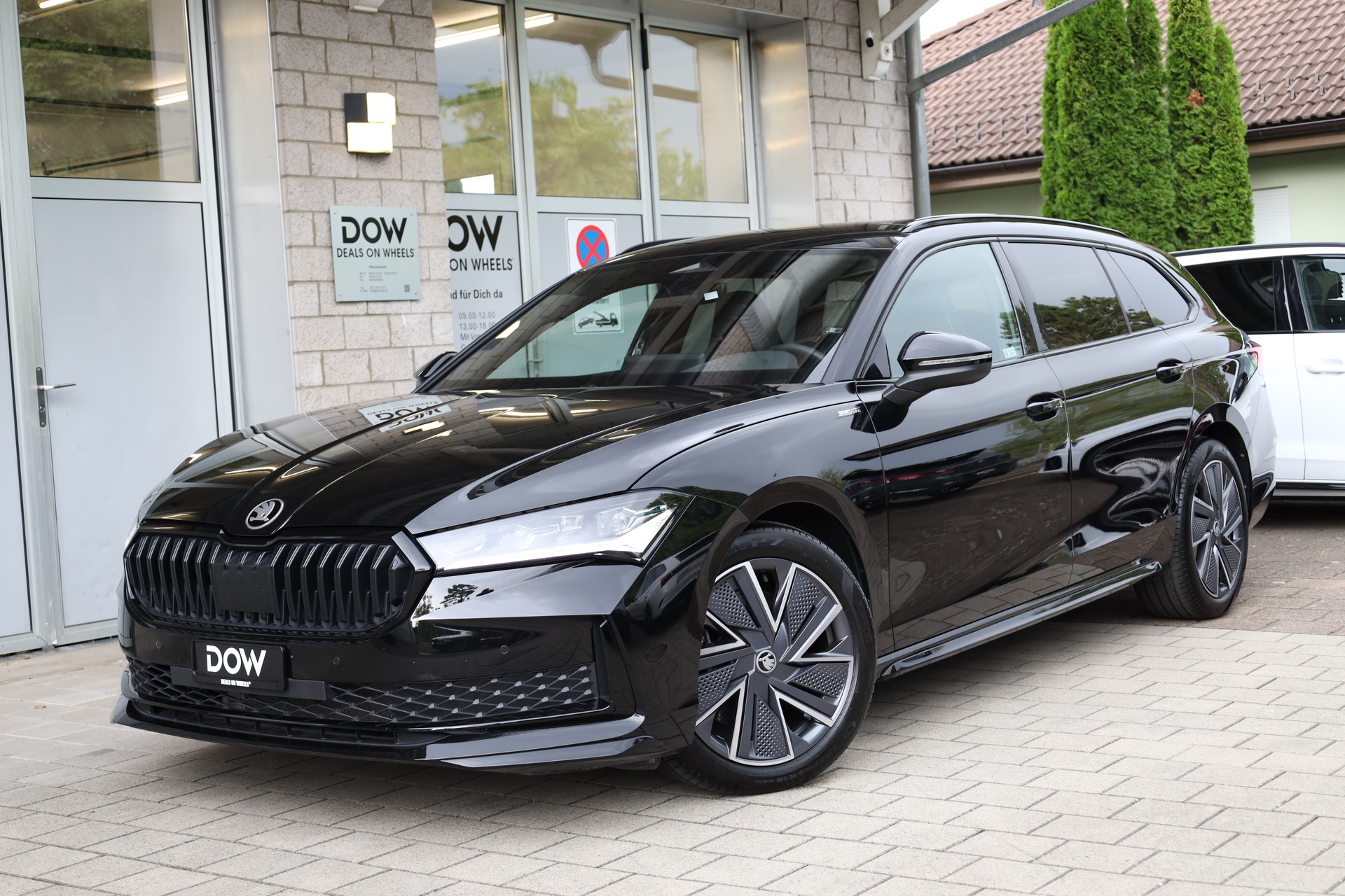 SKODA Superb Combi 2.0 TDi Sportline 4x4 DSG
