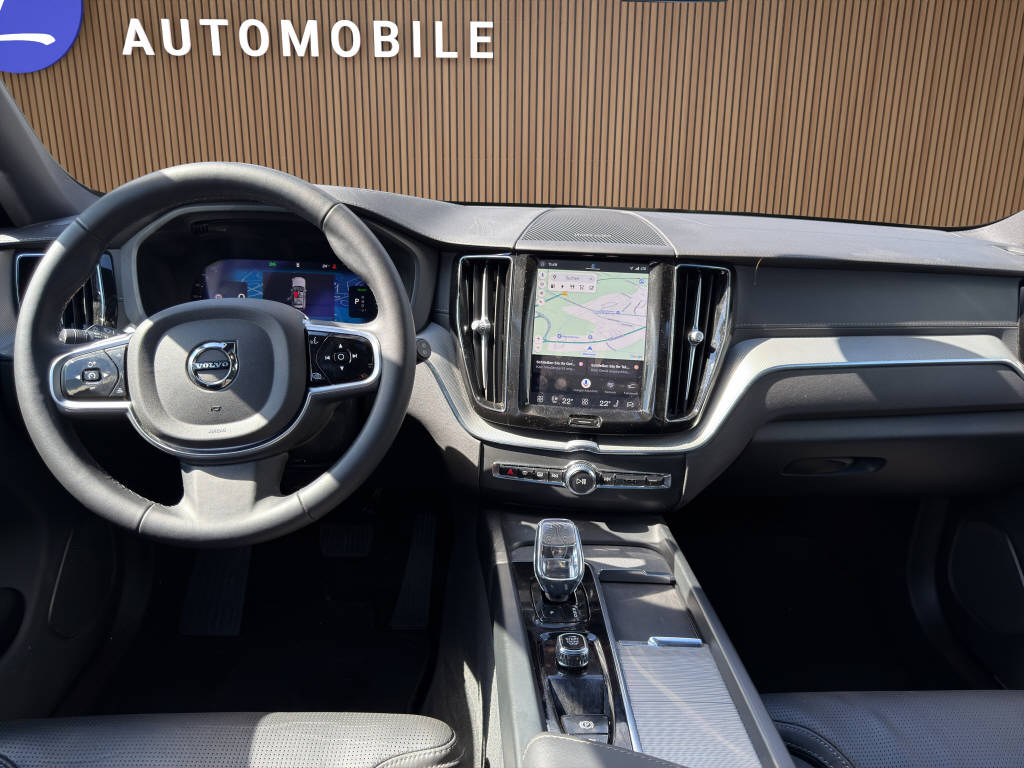 VOLVO XC60 2.0 T6 TE Ultra Black Edition eAWD-image-16