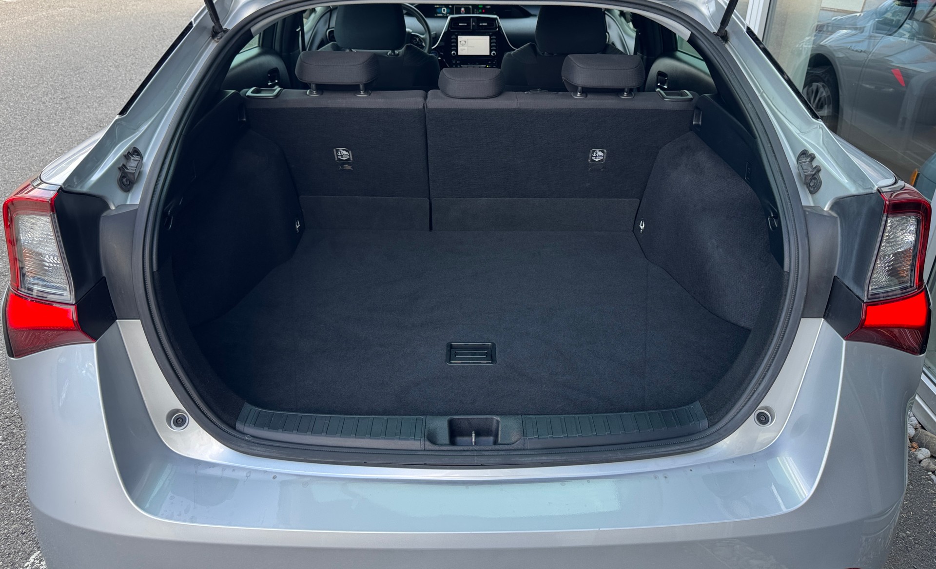TOYOTA Prius 1.8 VVT-i HSD AWD-i Comfort-image-8