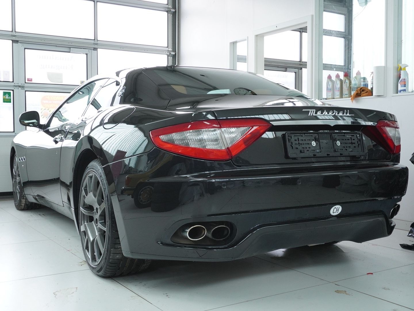 MASERATI GranTurismo Automatica-showroom-element-1