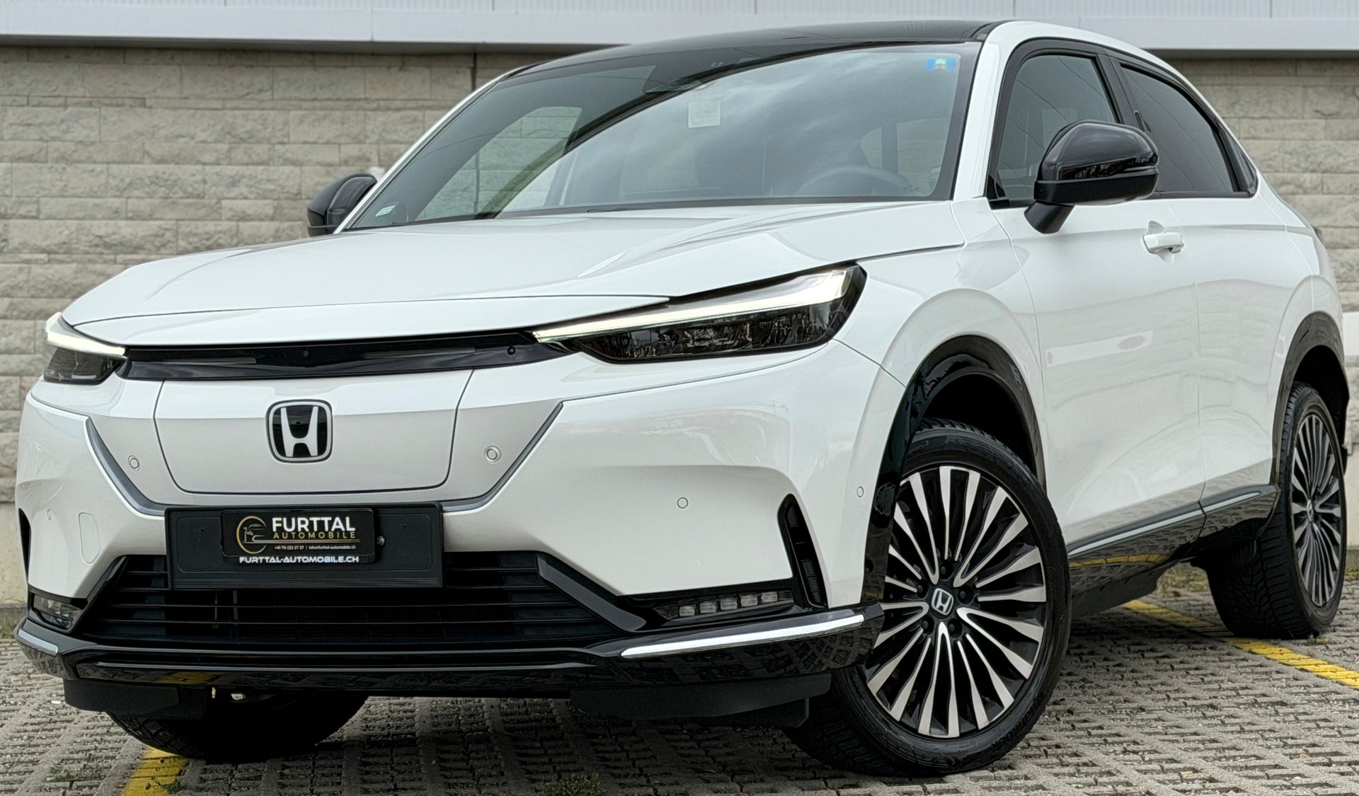HONDA Ny1 Elegance-showroom-element-2
