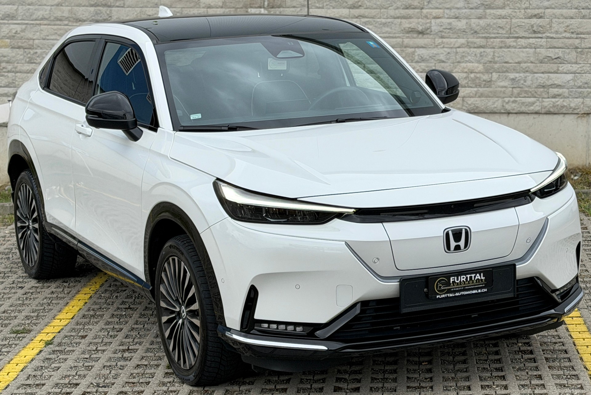 HONDA Ny1 Elegance-showroom-element-1