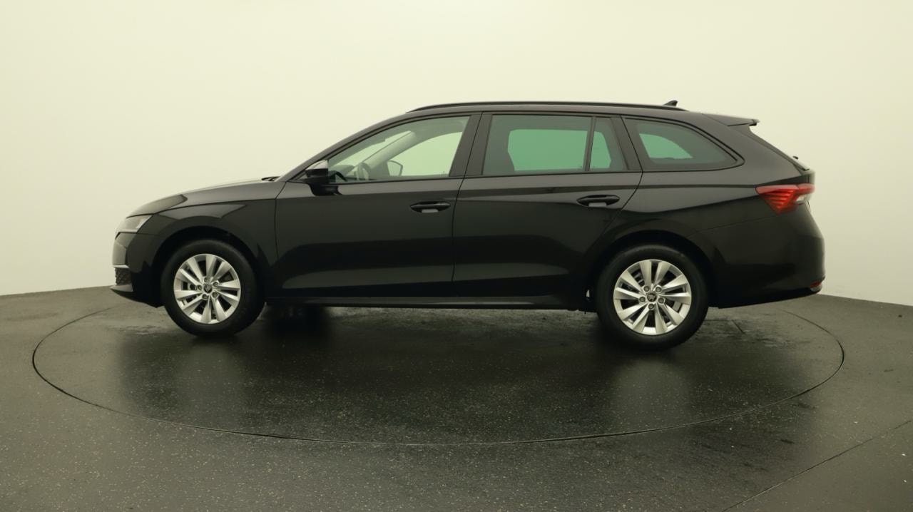 SKODA Octavia Combi 2.0 TDI DSG Selection-showroom-element-1