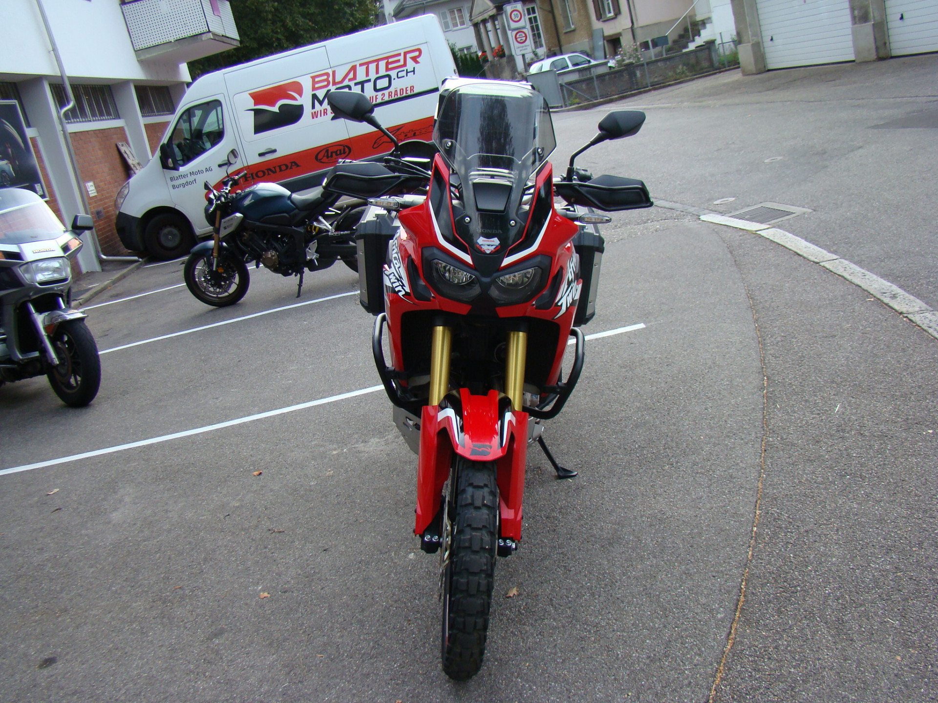 HONDA CRF 1000 L Africa Twin DCT HRC Dakar-image-4